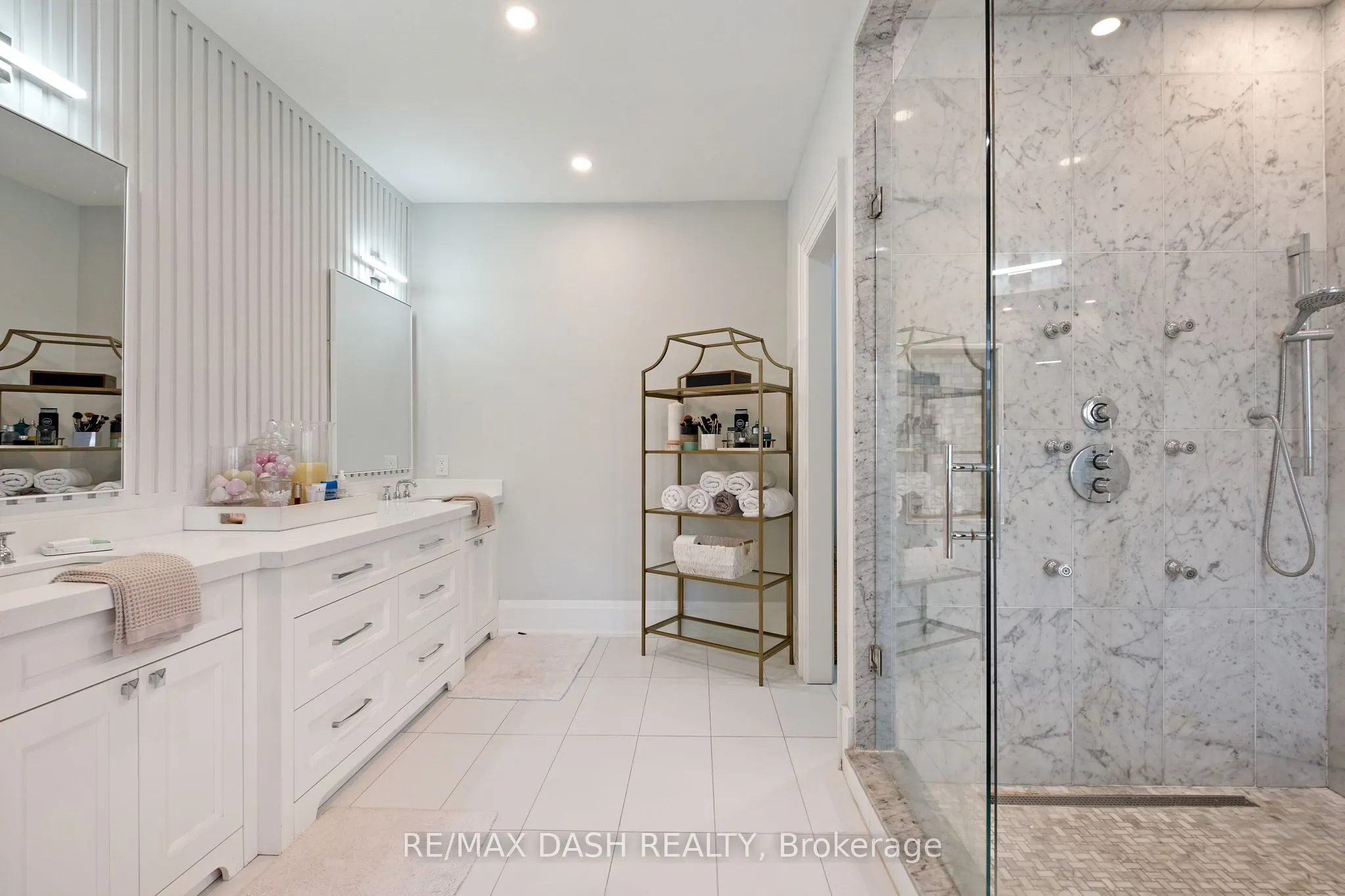 87 Vaughan Boulevard