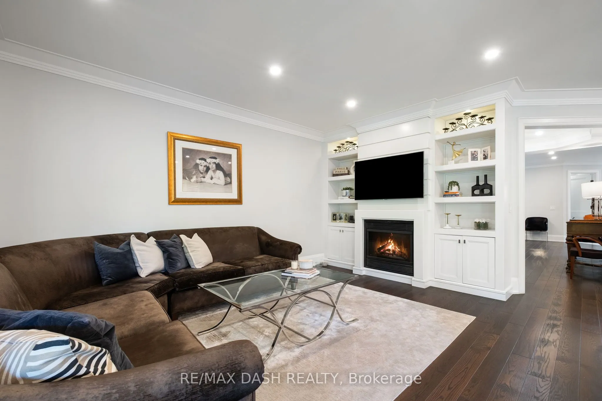 87 Vaughan Boulevard