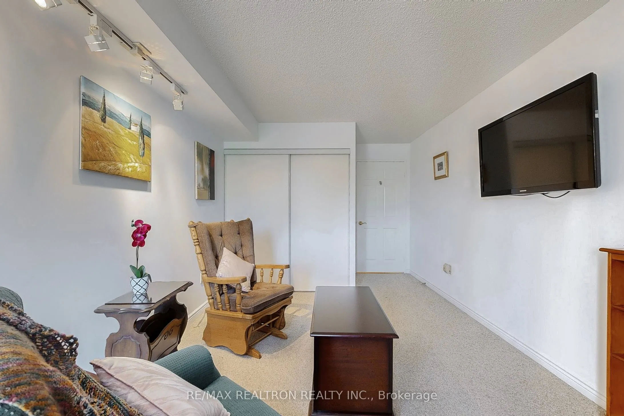 7300 Yonge Street, #311