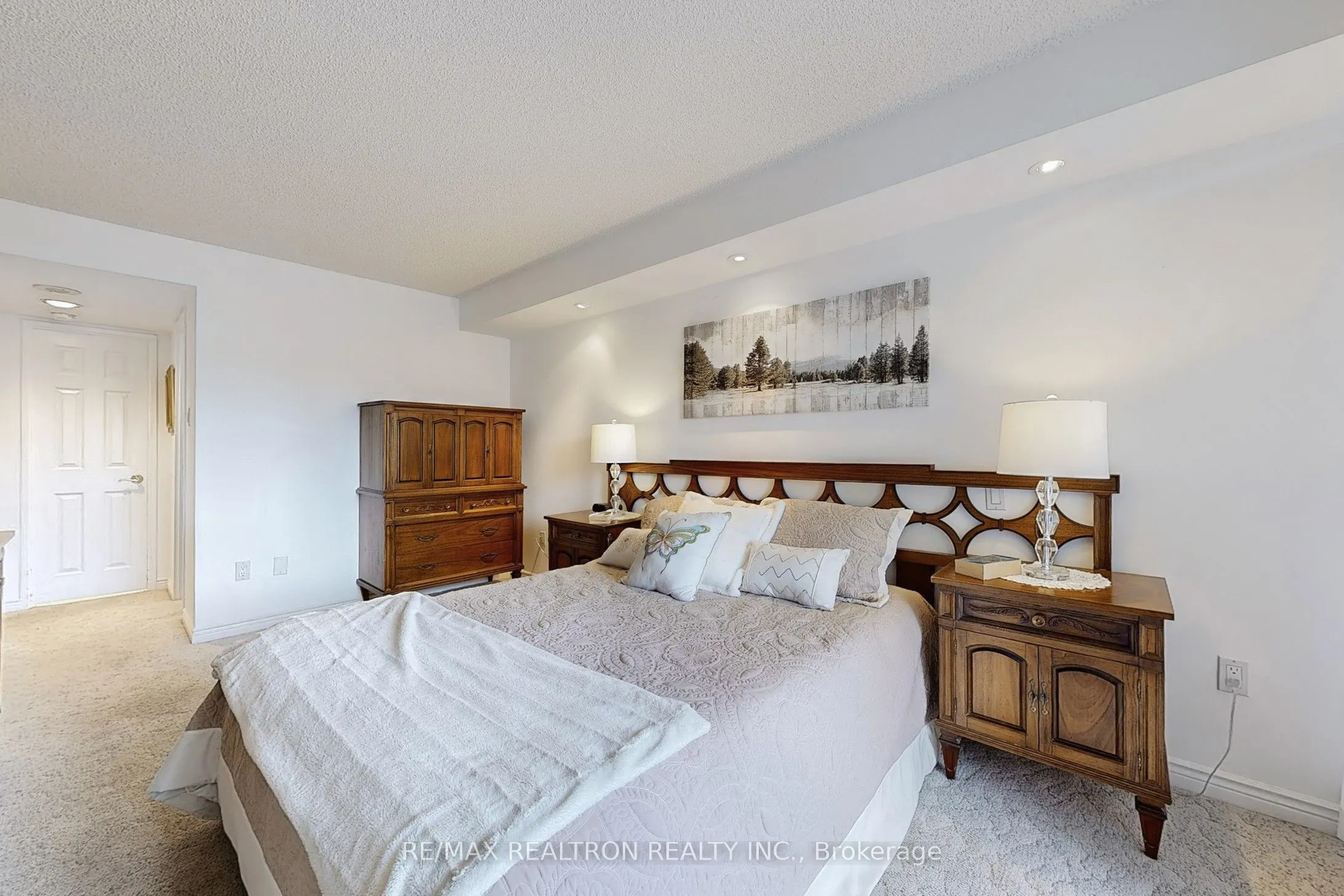 7300 Yonge Street, #311