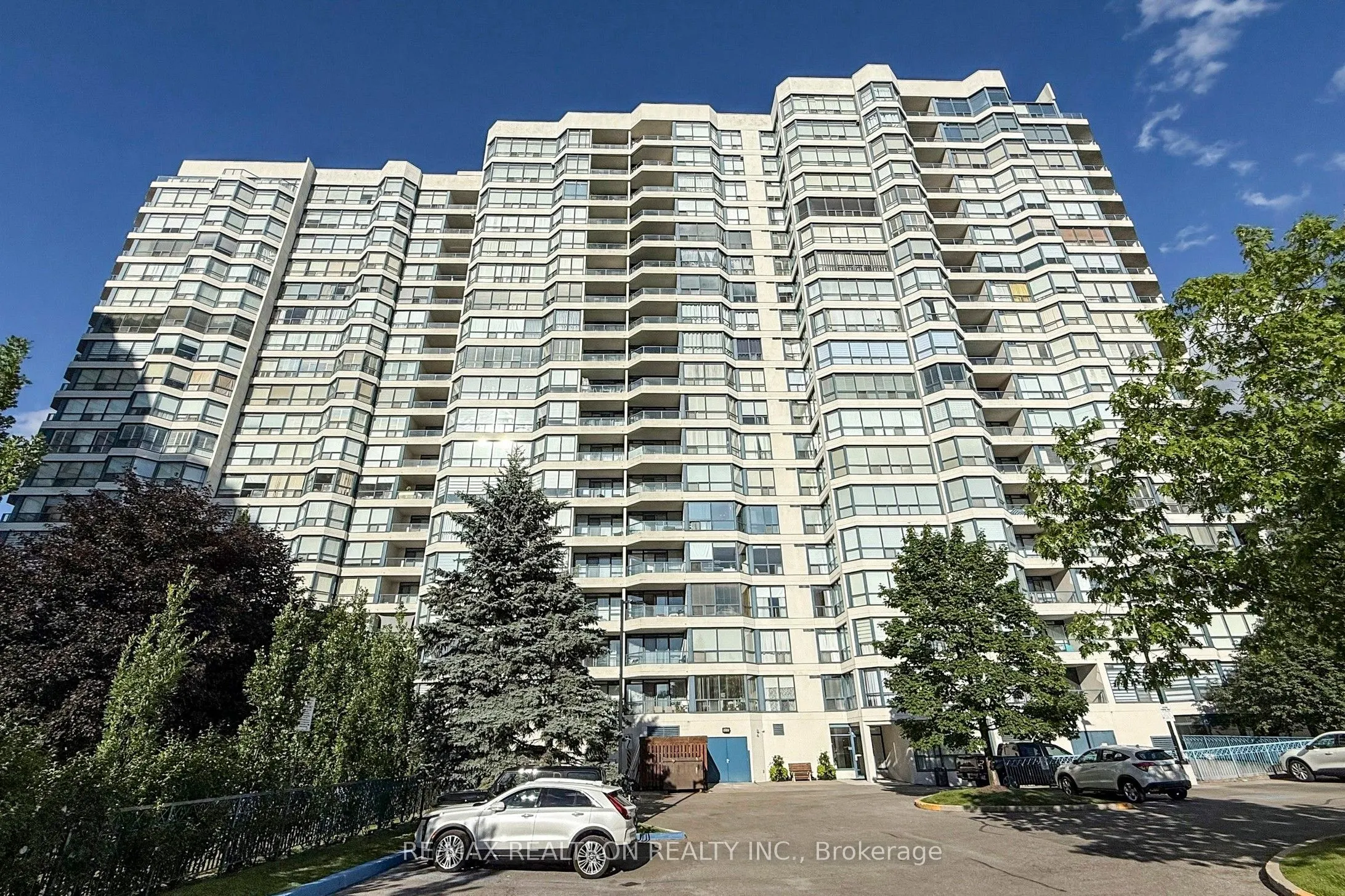 7300 Yonge Street, #311