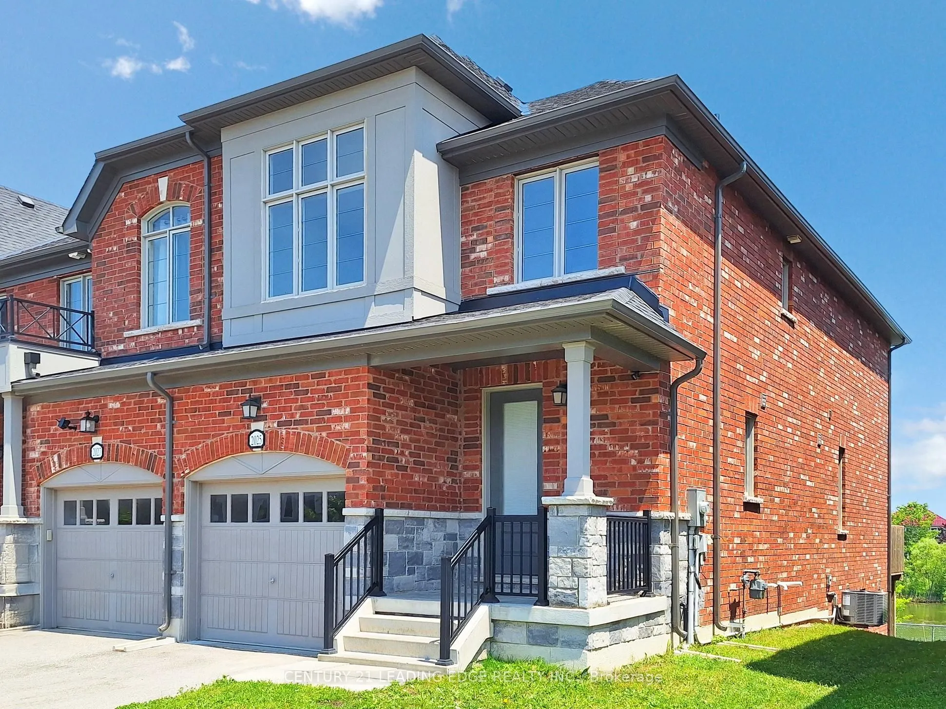 2025 Mullen Street