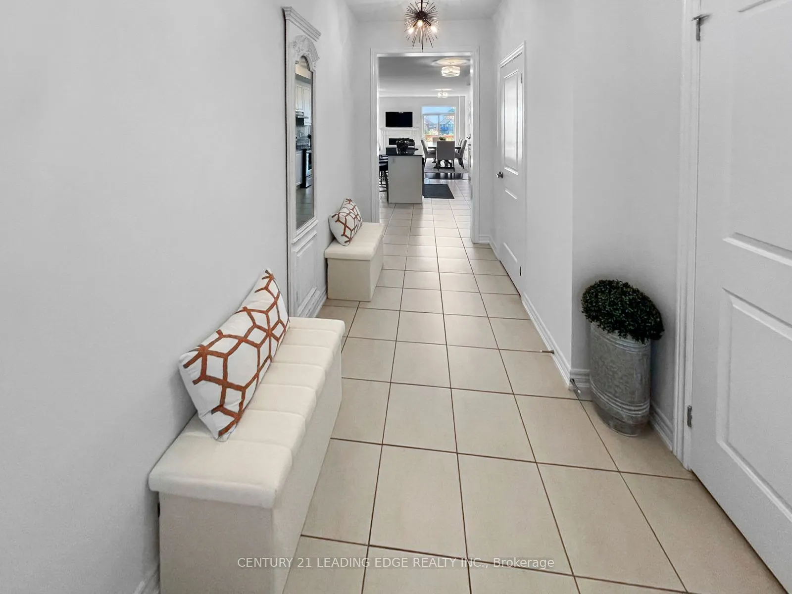 2025 Mullen Street
