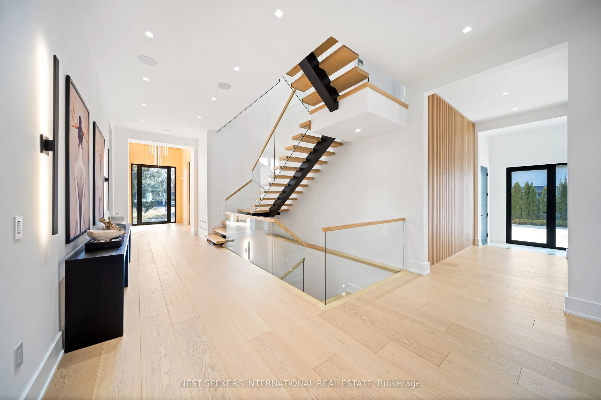 29 Greenside Drive