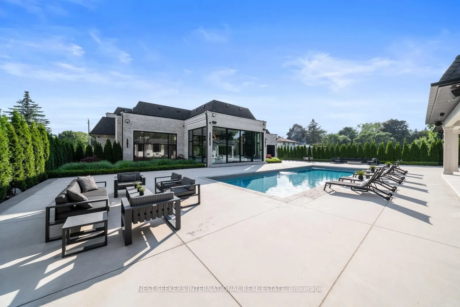 29 Greenside Drive