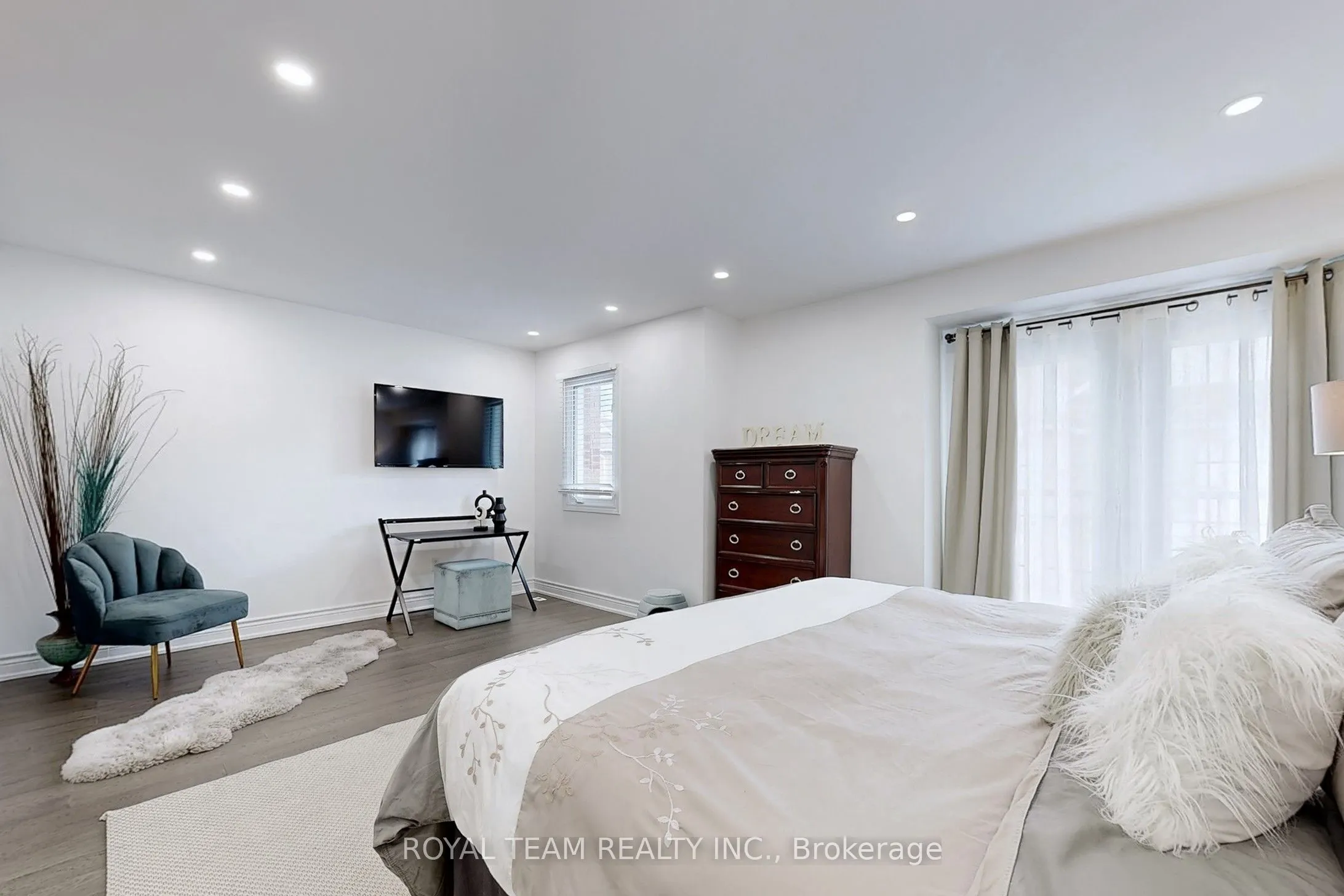 151 Townsgate Drive, #57