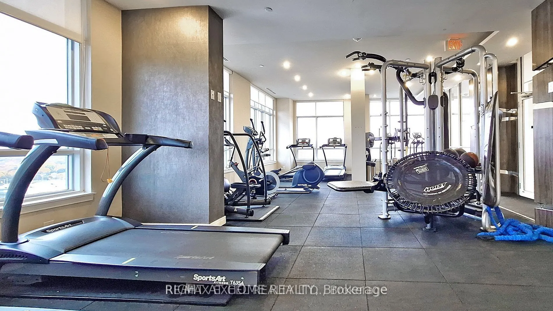 9191 Yonge Street, #SW 215
