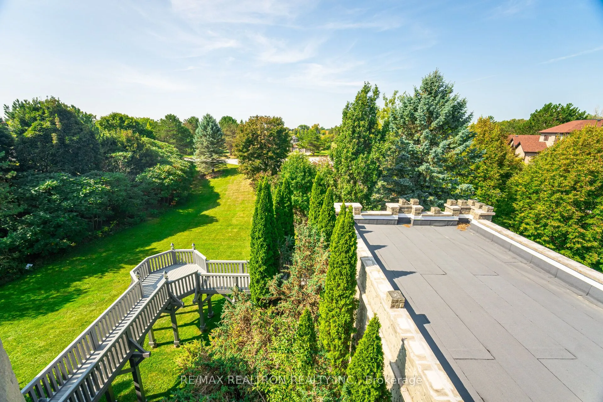 95 Loch Erne Lane