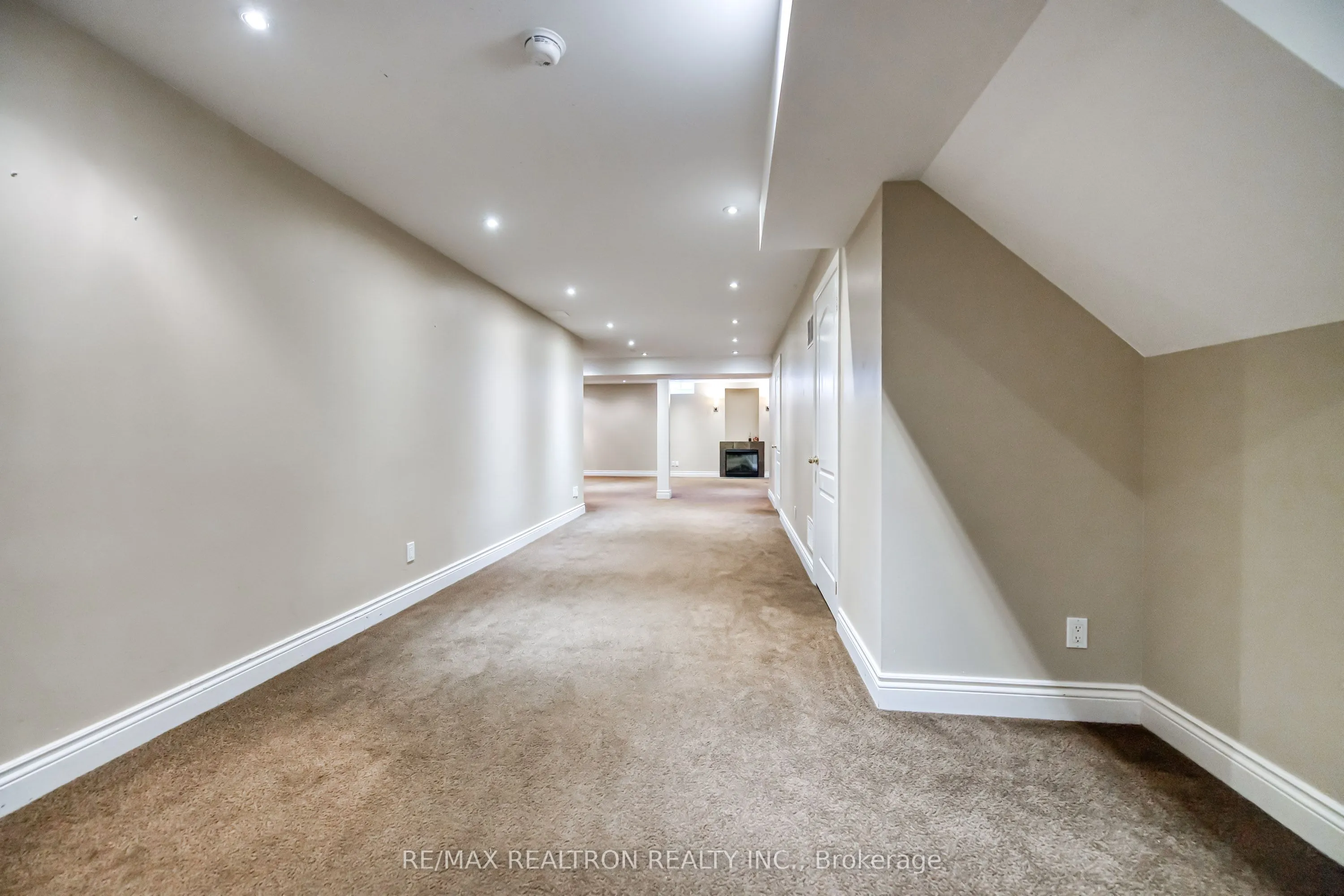 73 Adastra Crescent