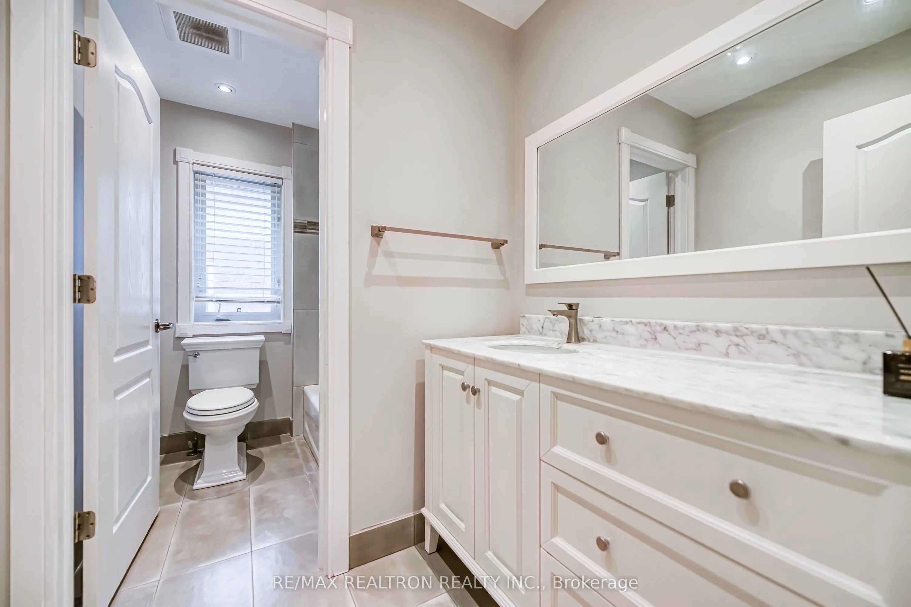 73 Adastra Crescent