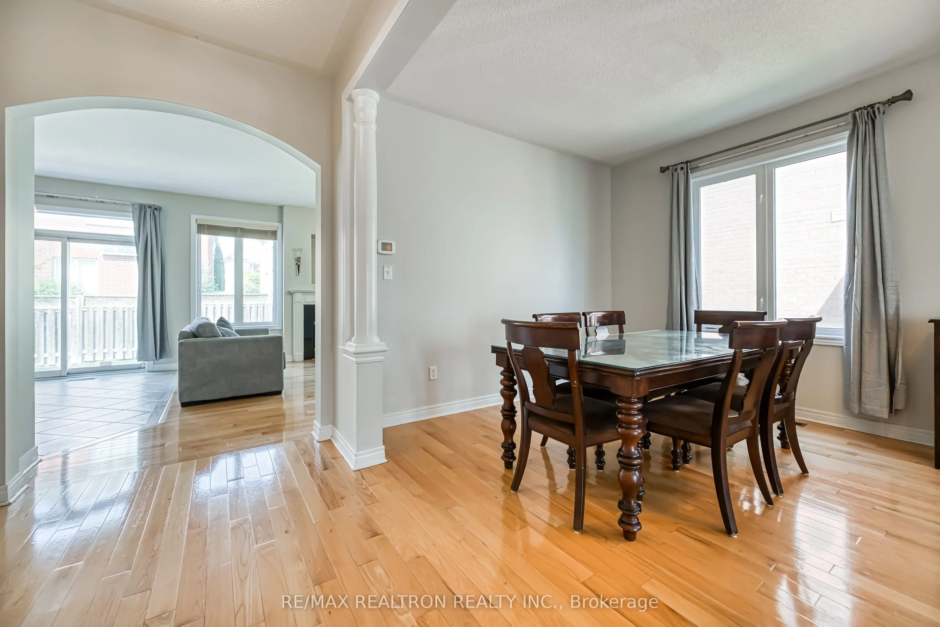 73 Adastra Crescent