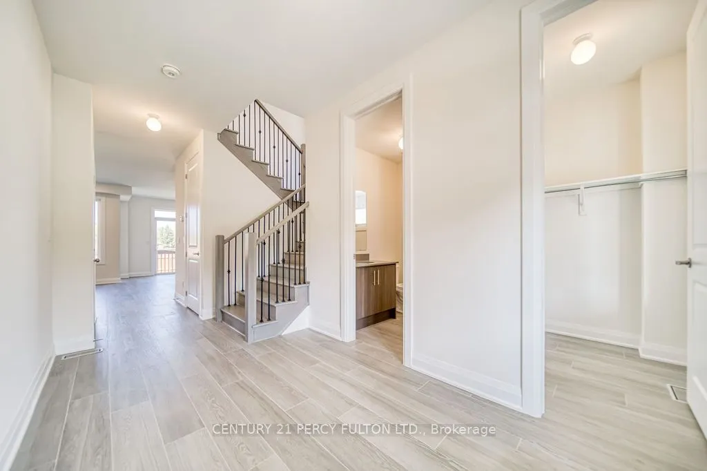 1350 Davis Loop