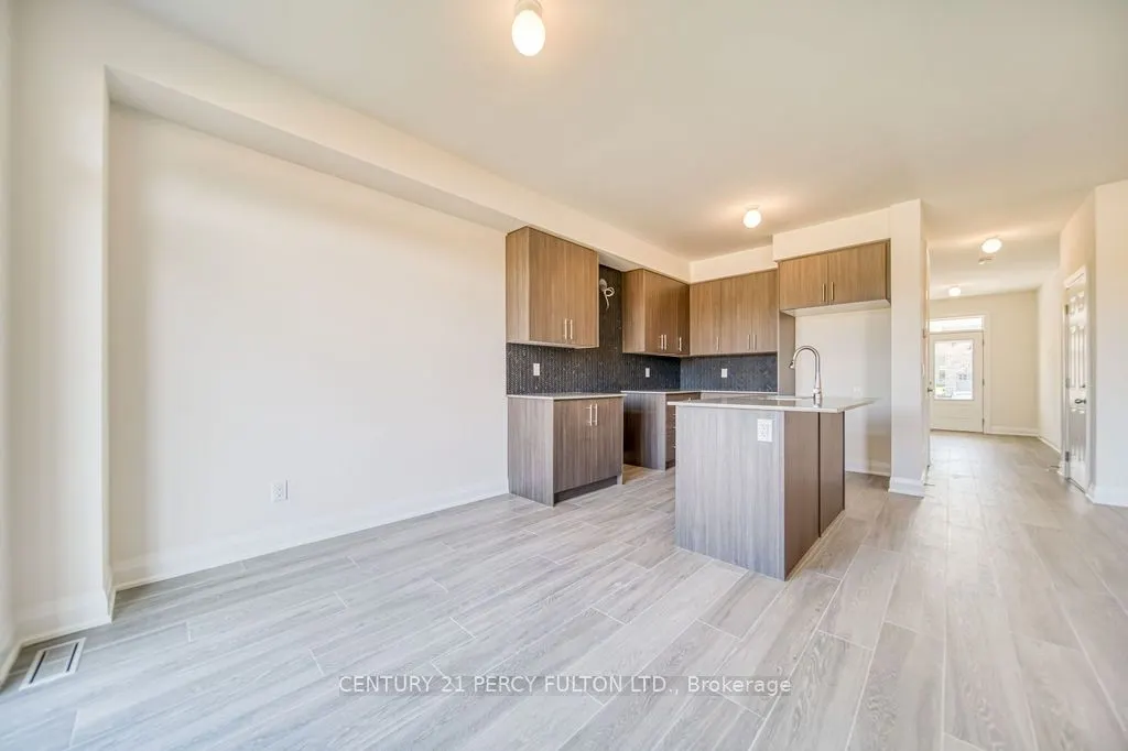 1350 Davis Loop