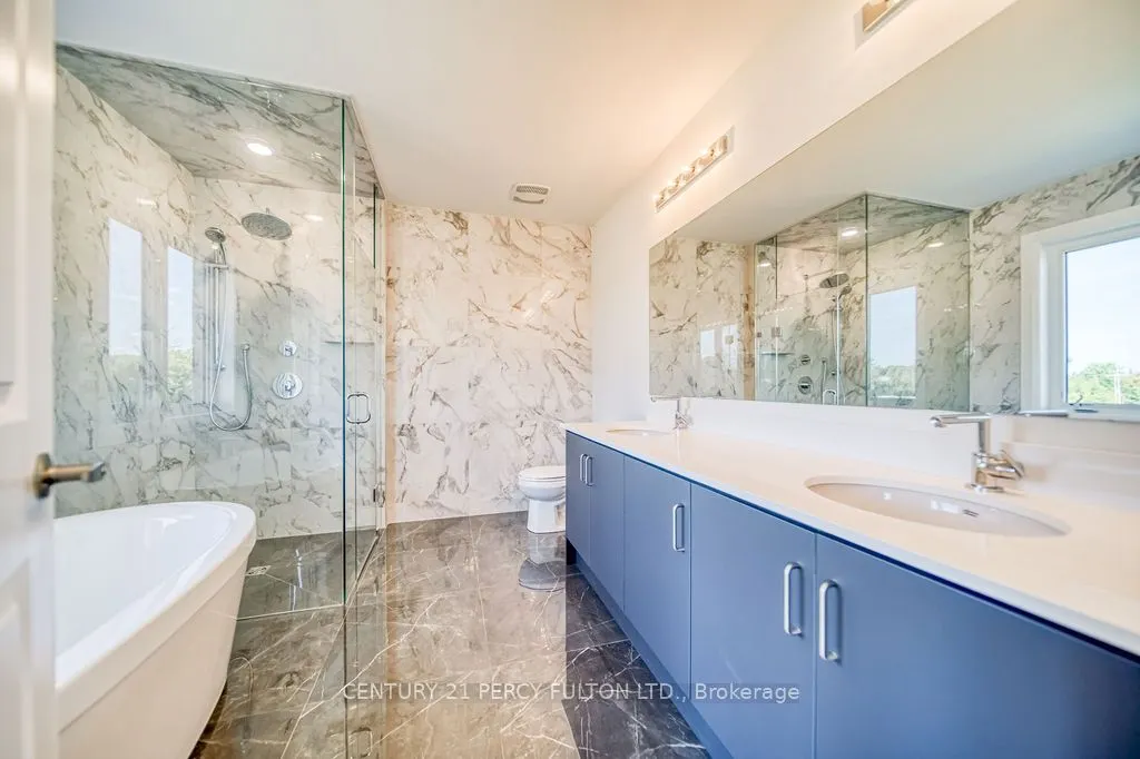 1350 Davis Loop