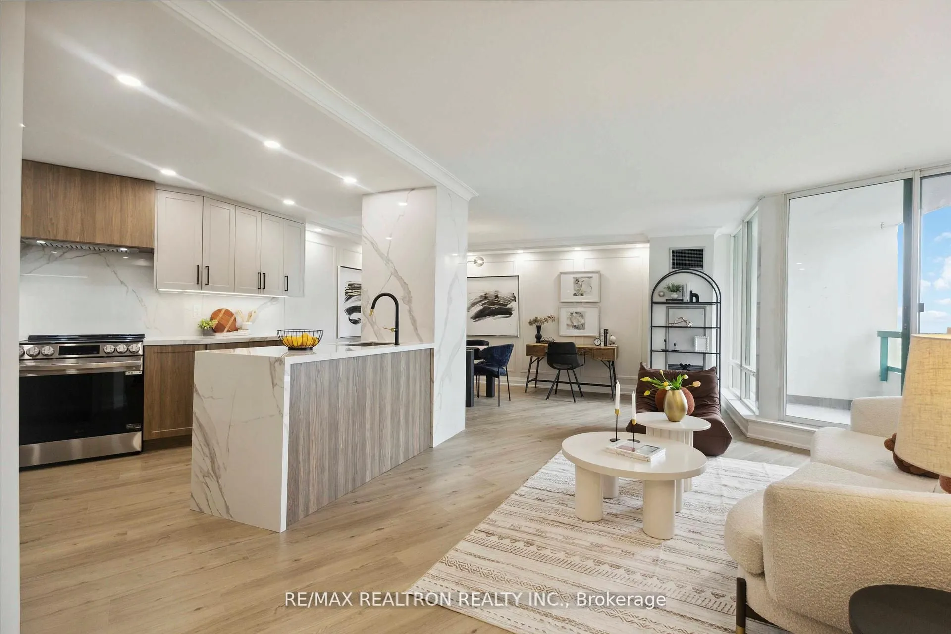 7250 Yonge Street, #1604