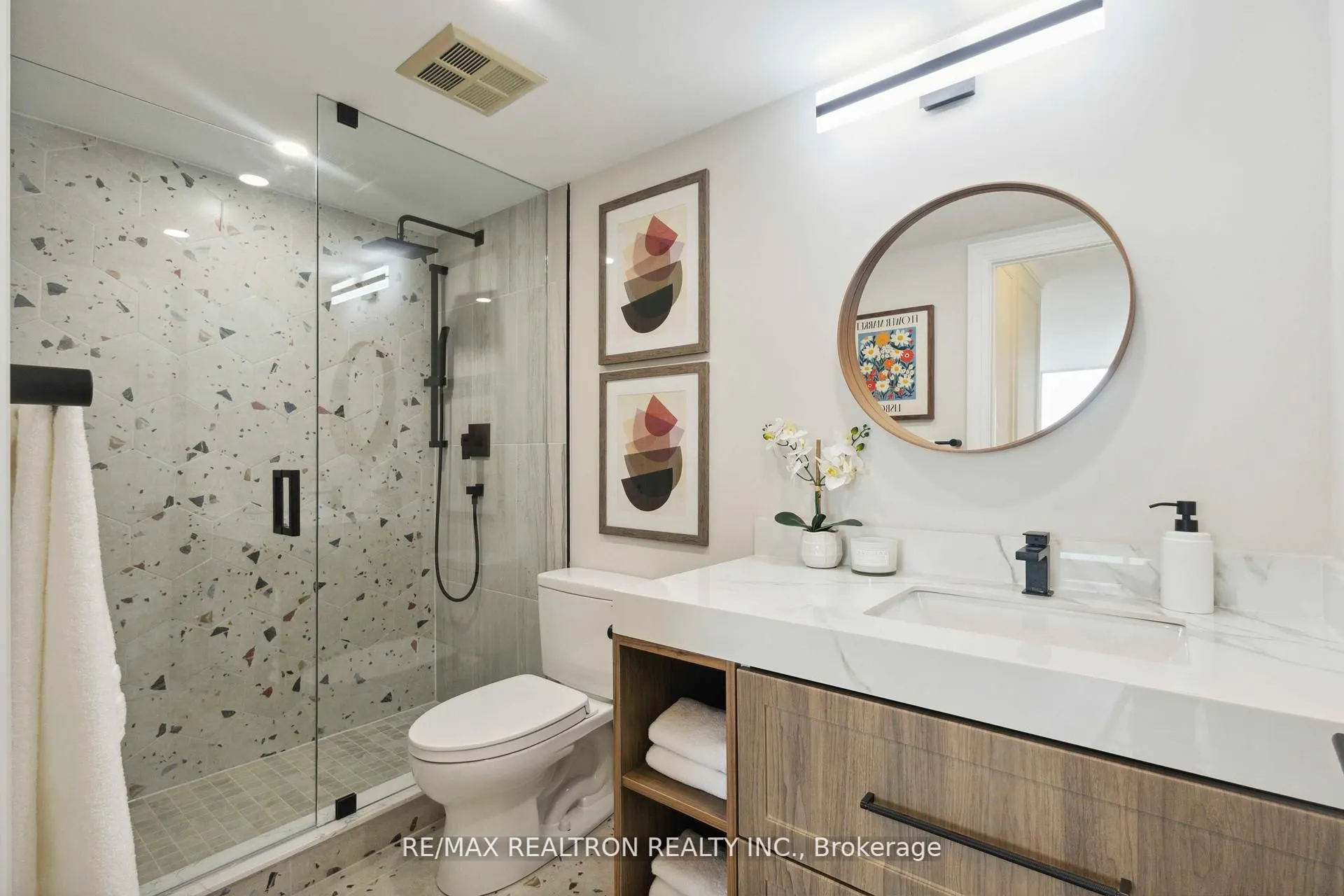 7250 Yonge Street, #1604