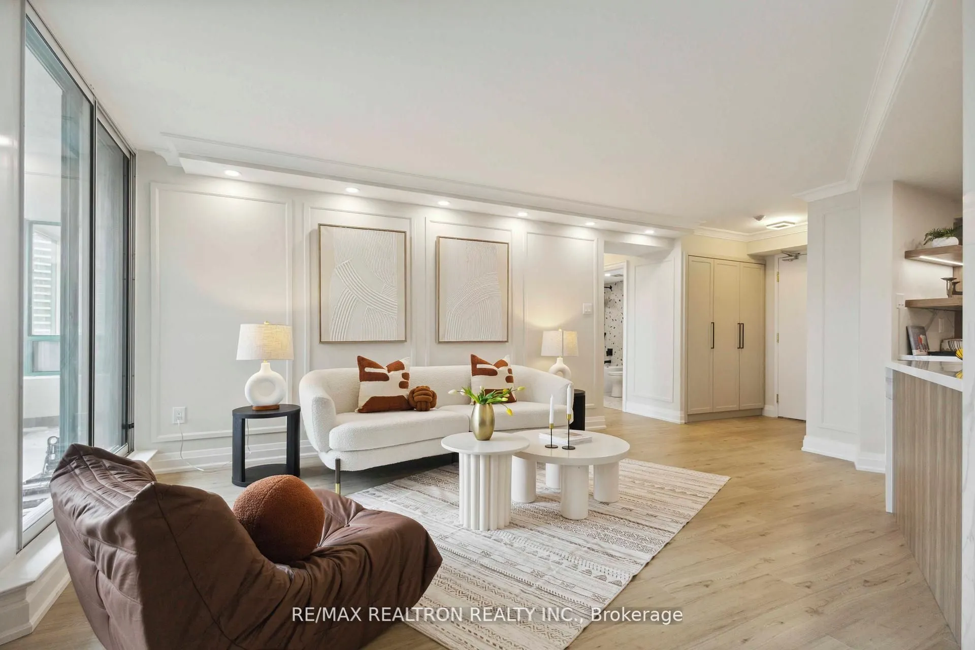 7250 Yonge Street, #1604