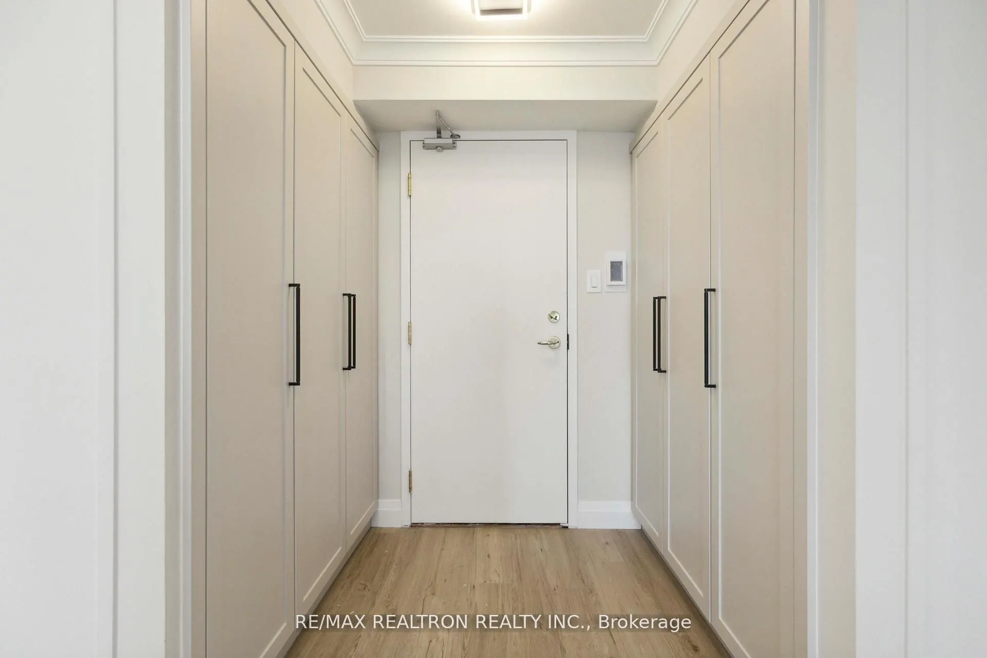7250 Yonge Street, #1604