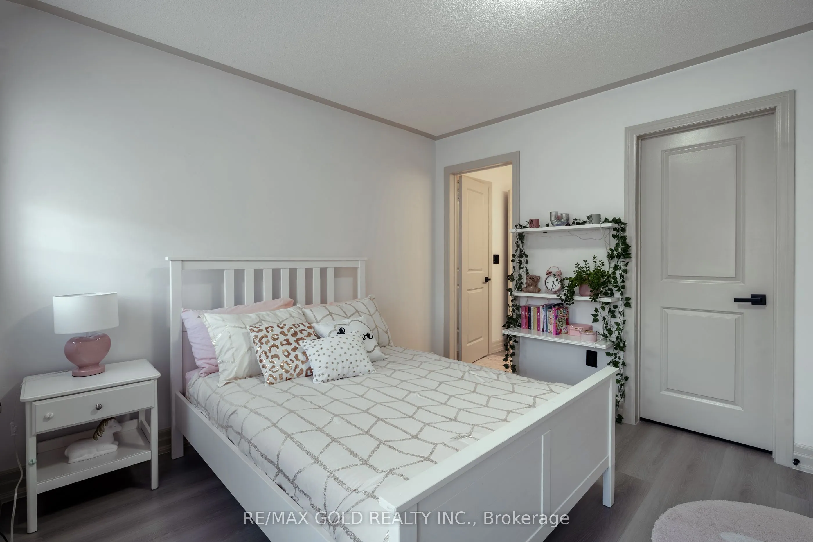16 Frank Kelly Drive