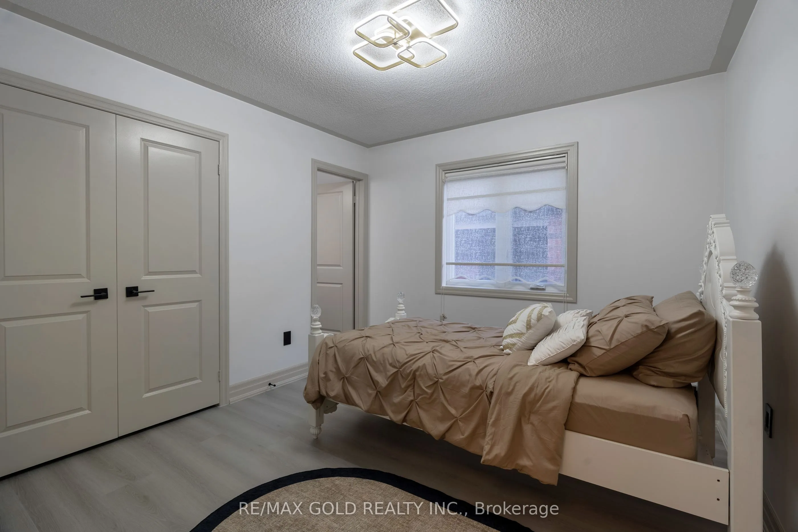 16 Frank Kelly Drive