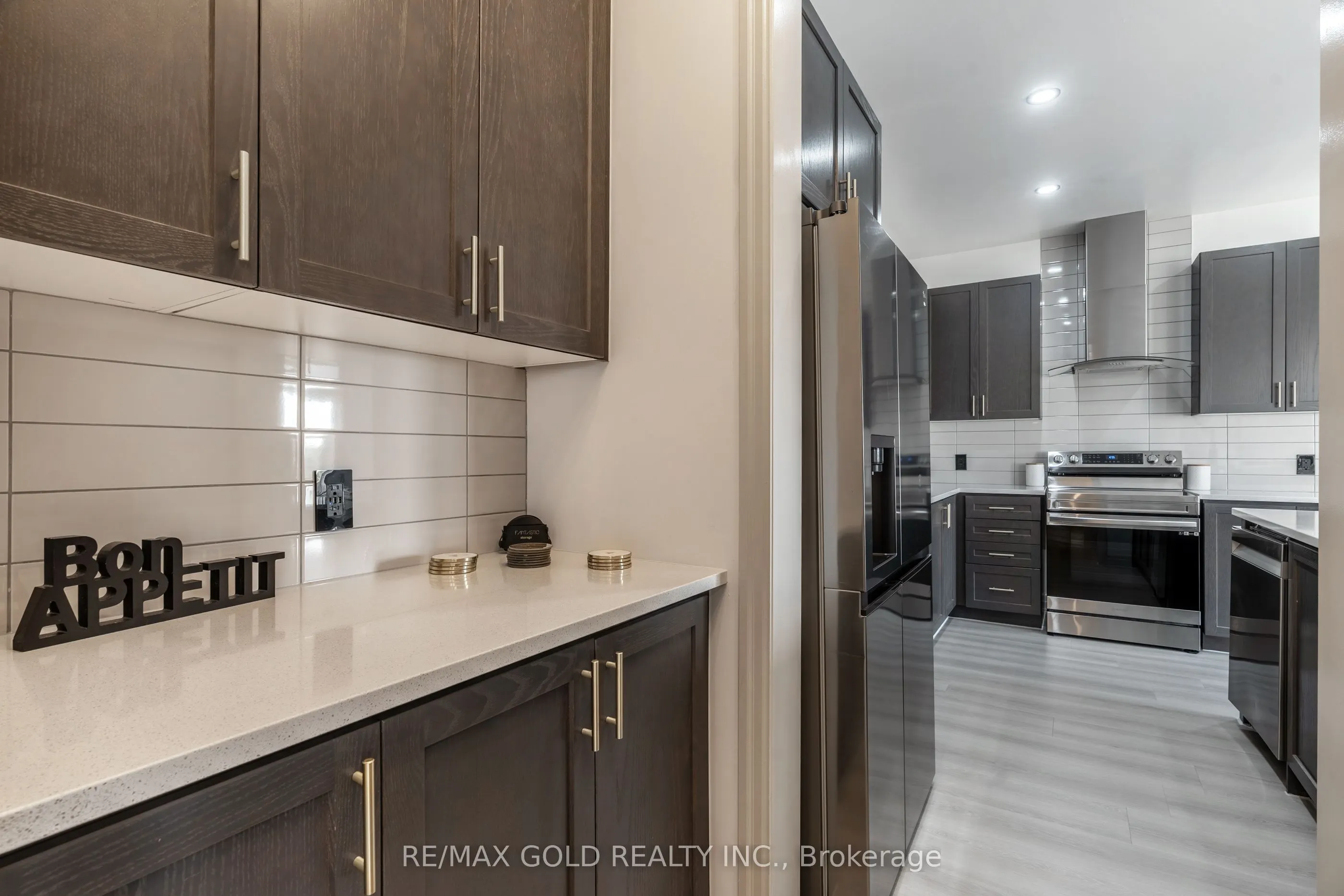 16 Frank Kelly Drive