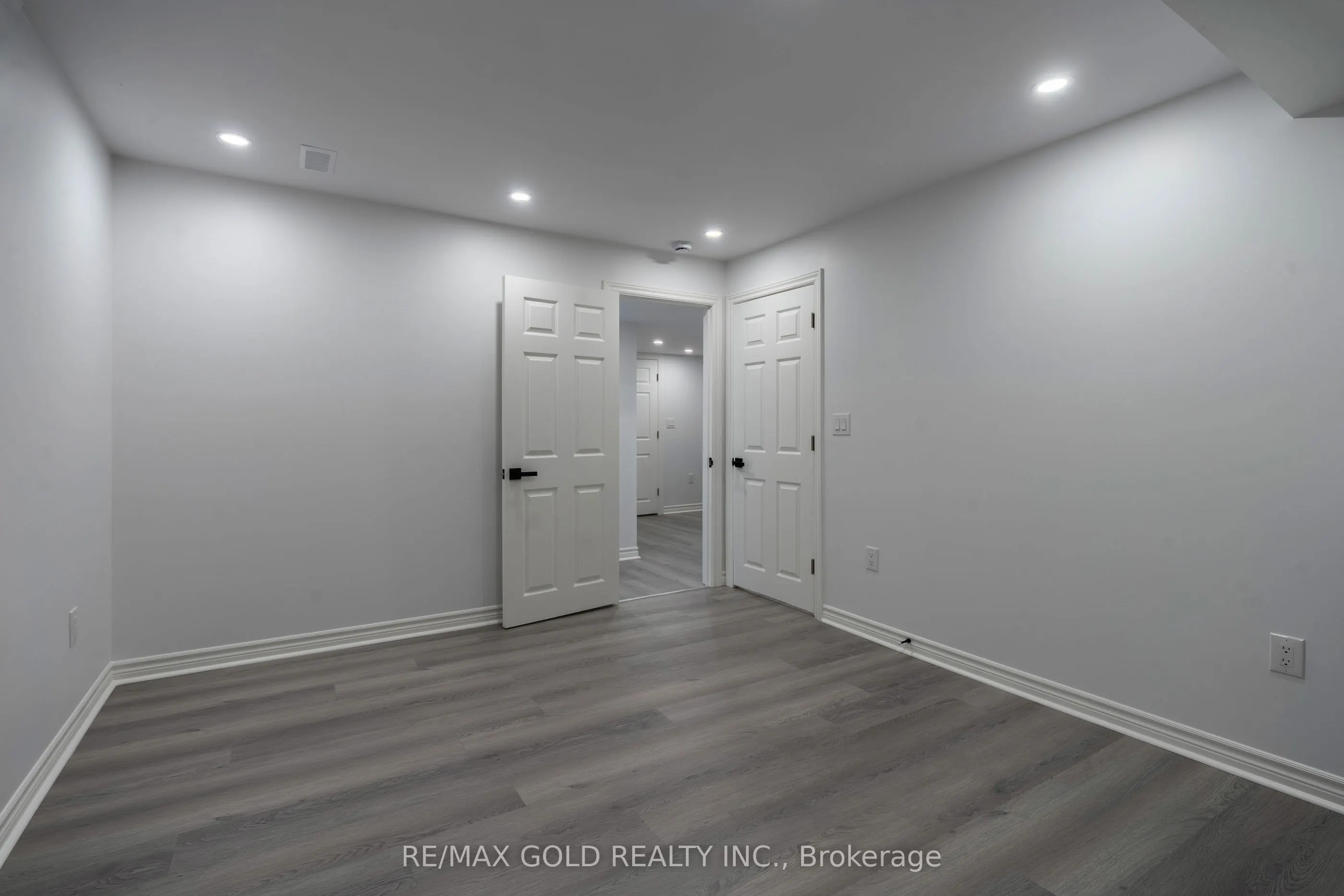 16 Frank Kelly Drive
