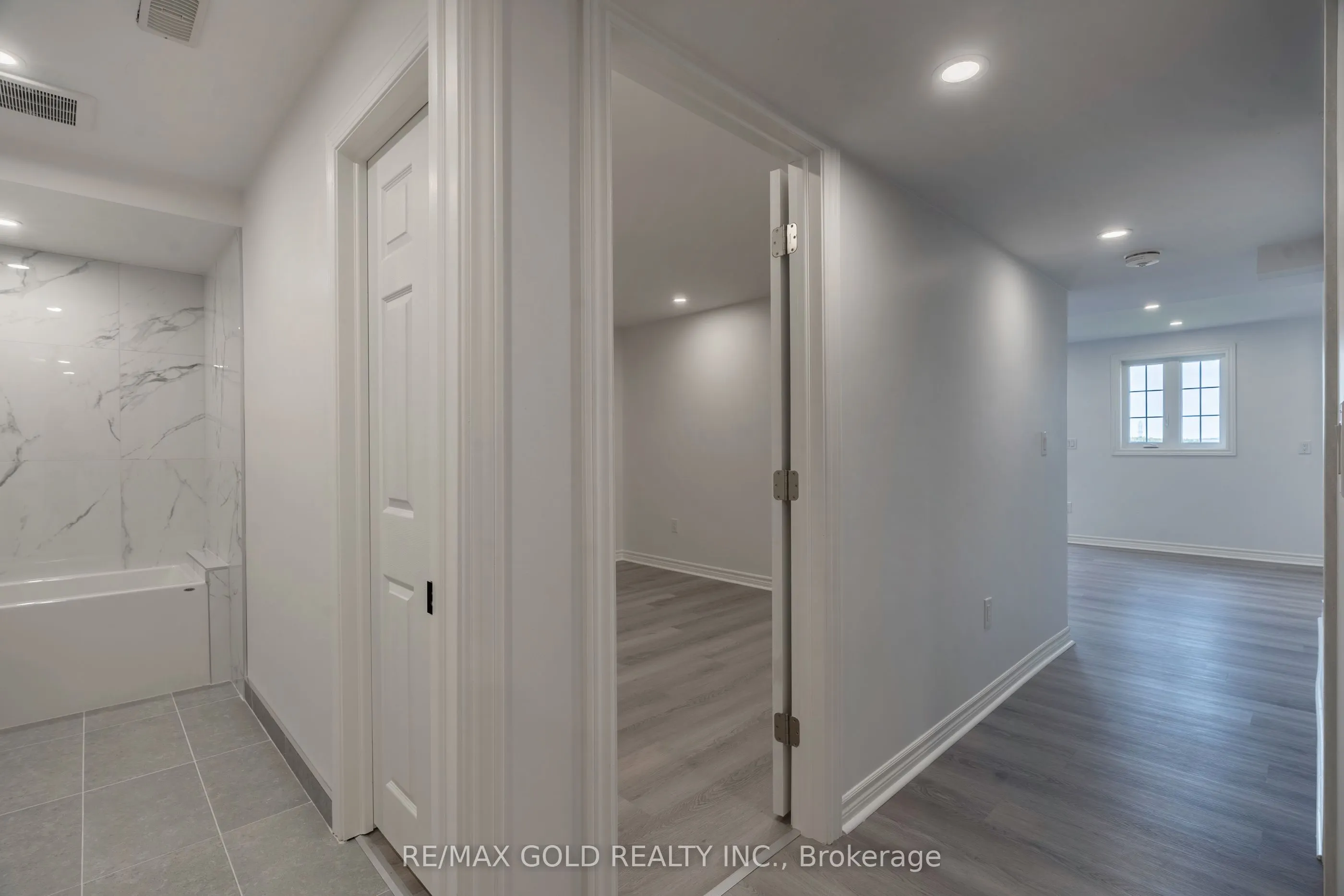 16 Frank Kelly Drive