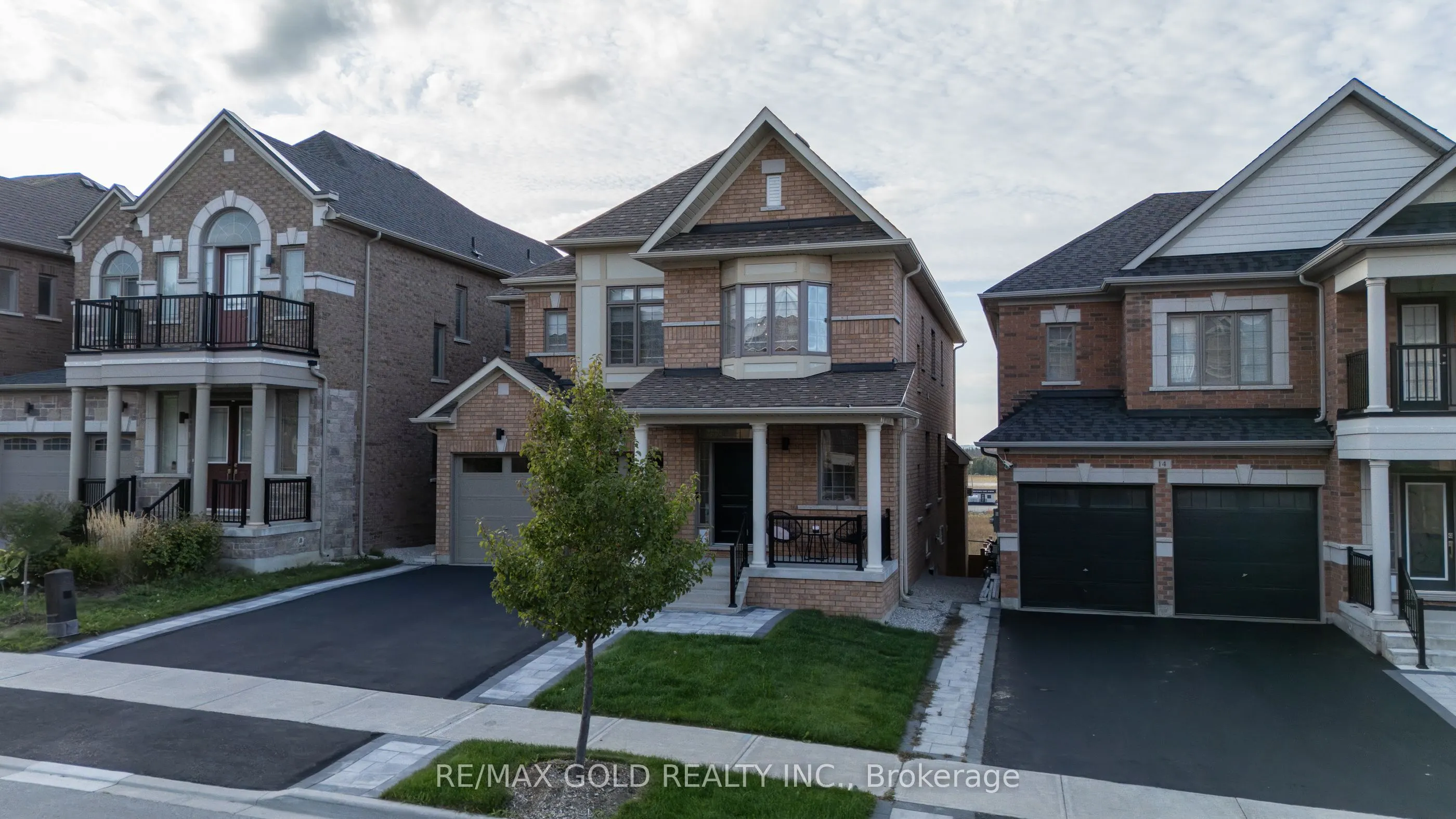 16 Frank Kelly Drive