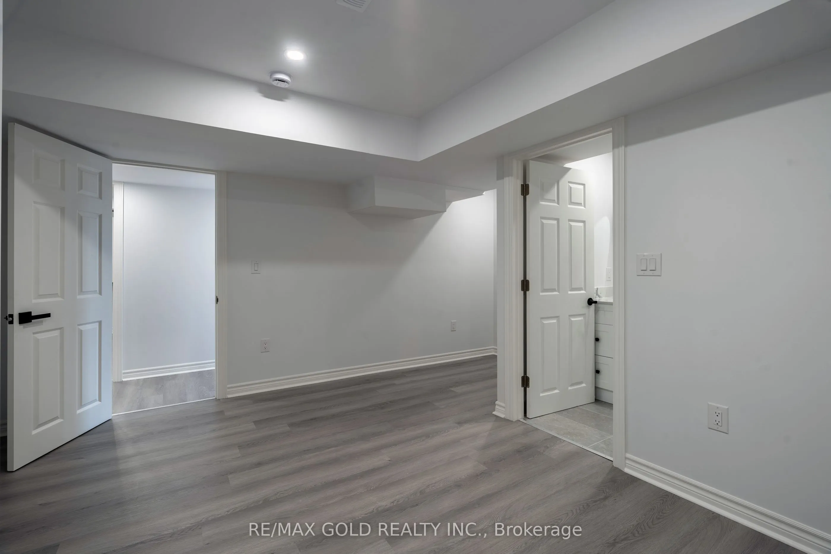 16 Frank Kelly Drive