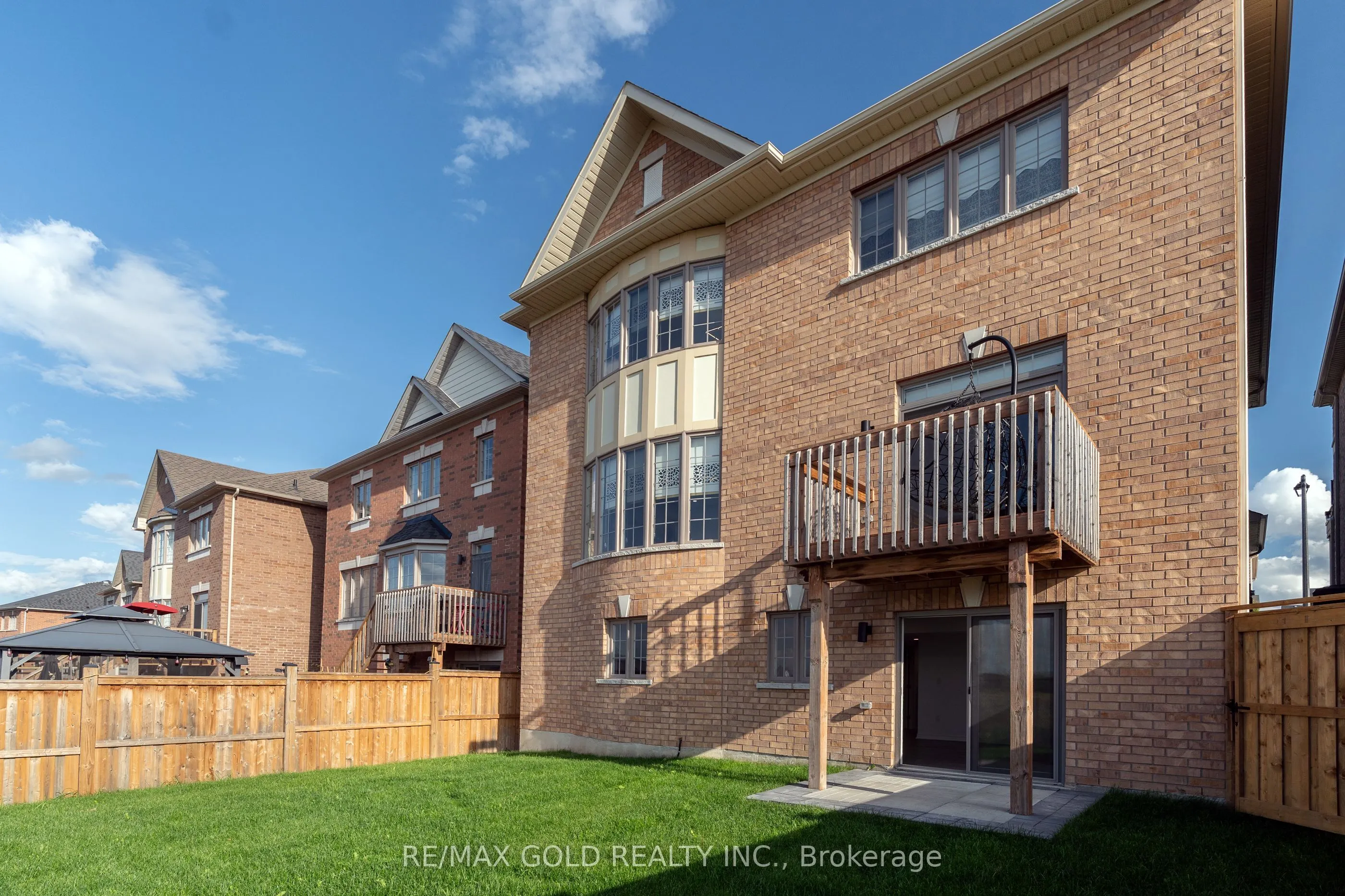 16 Frank Kelly Drive