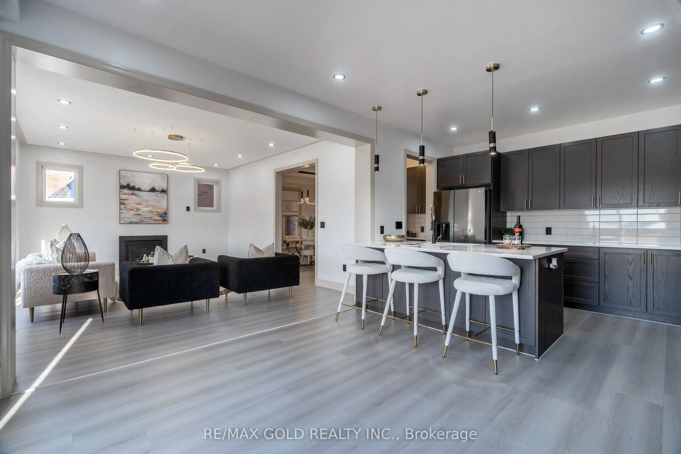 16 Frank Kelly Drive