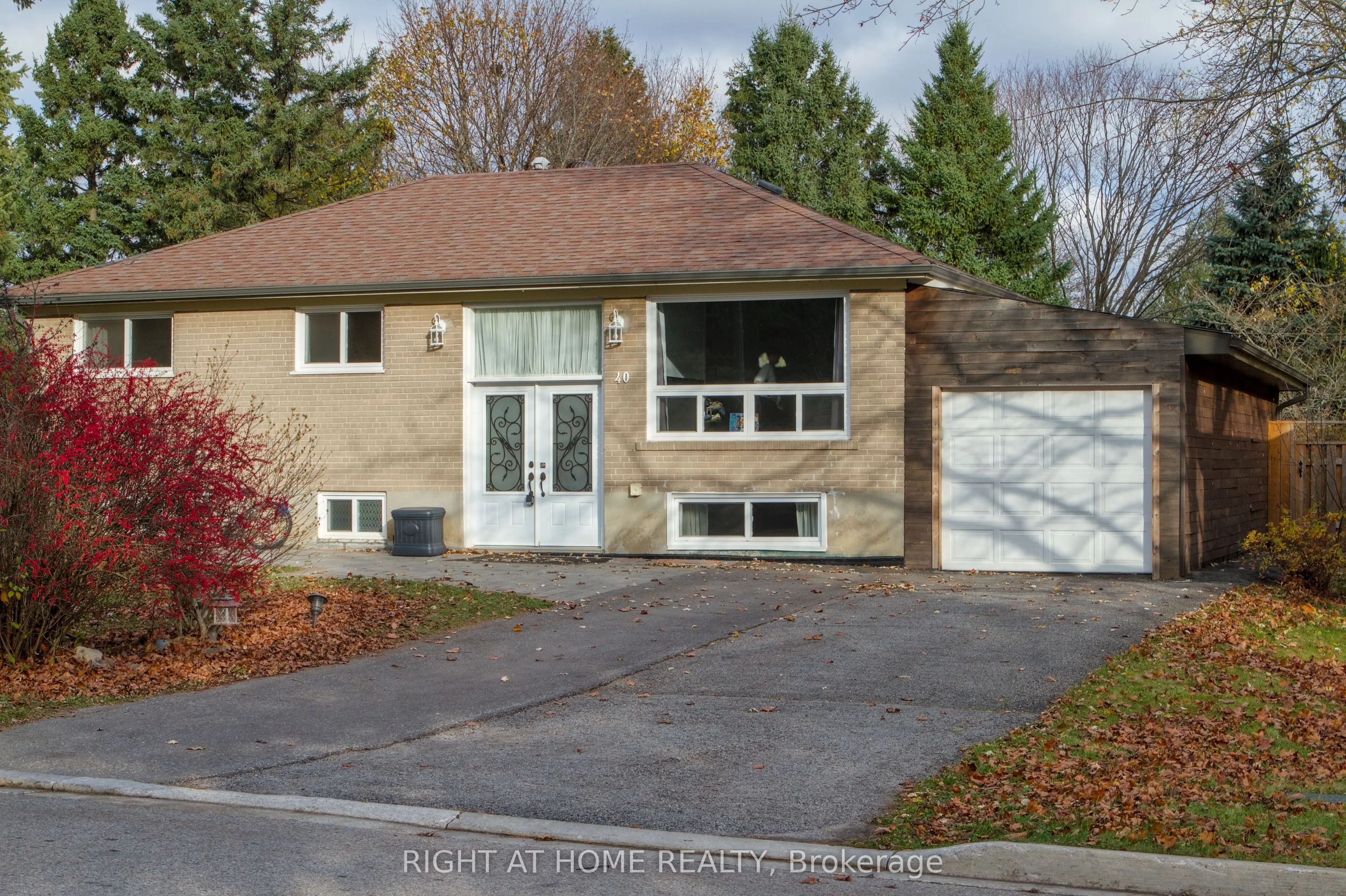 40 Foreht Crescent, #Main