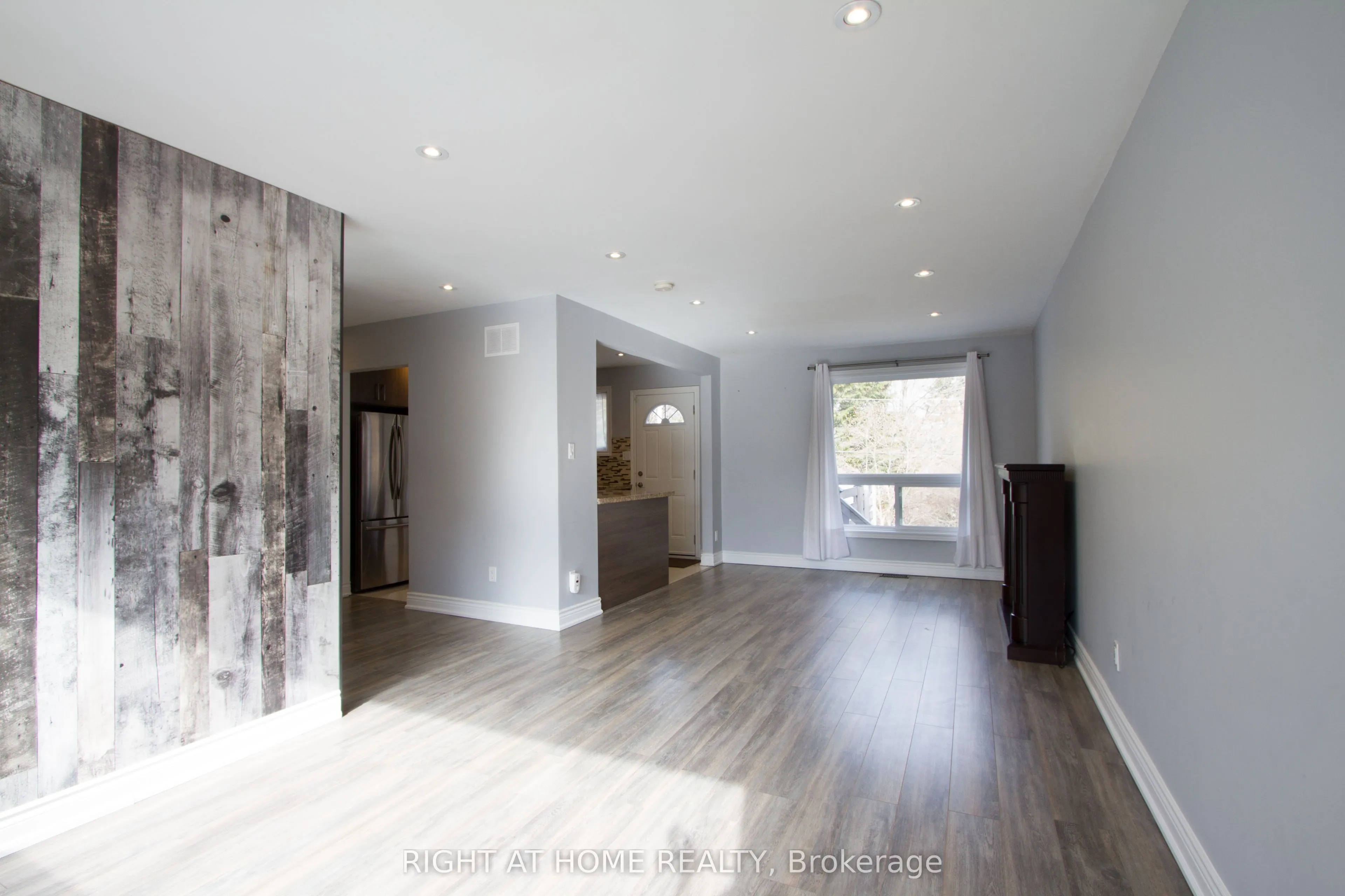 40 Foreht Crescent, #Main