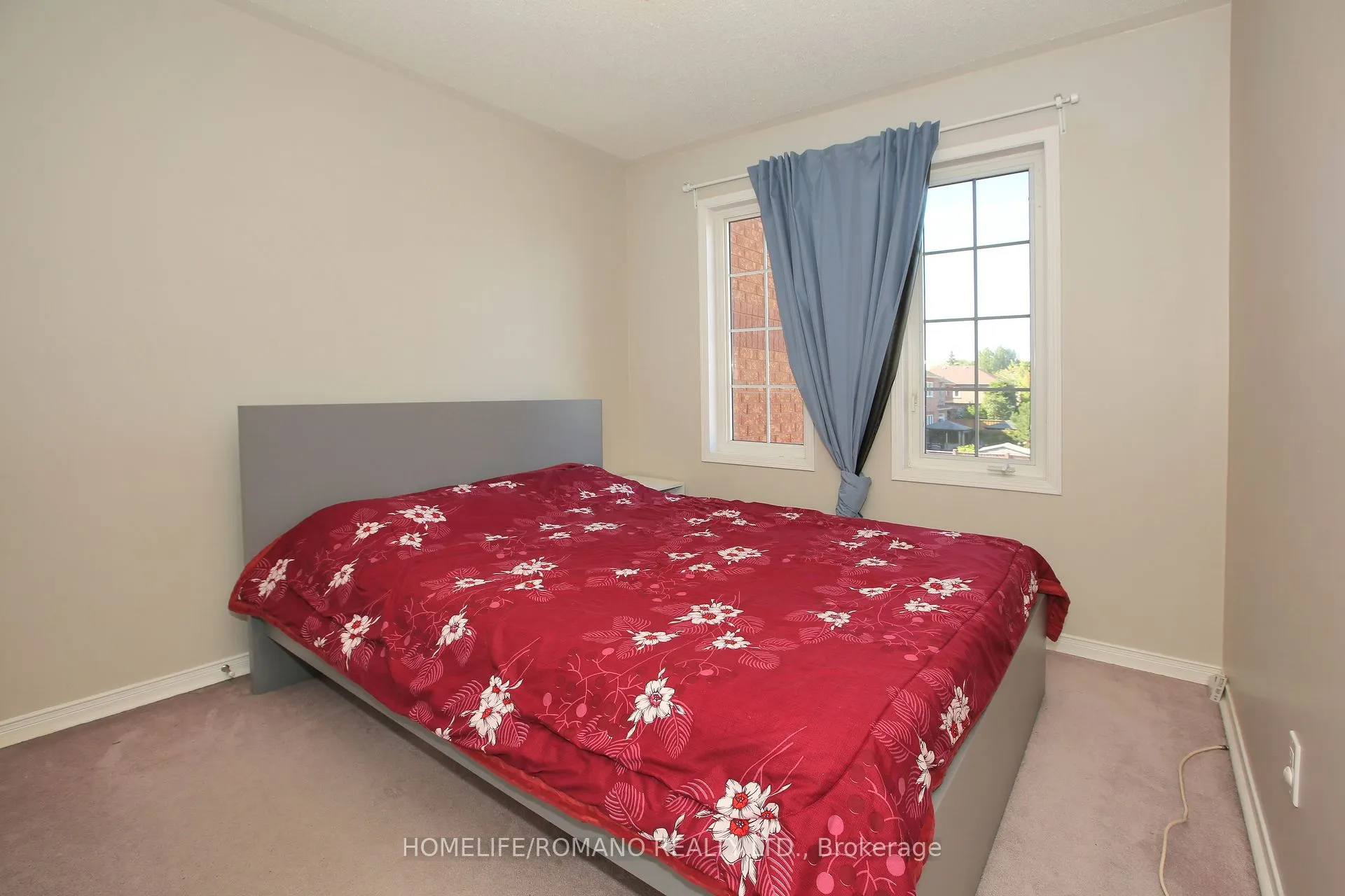 37 Ridgeway Court