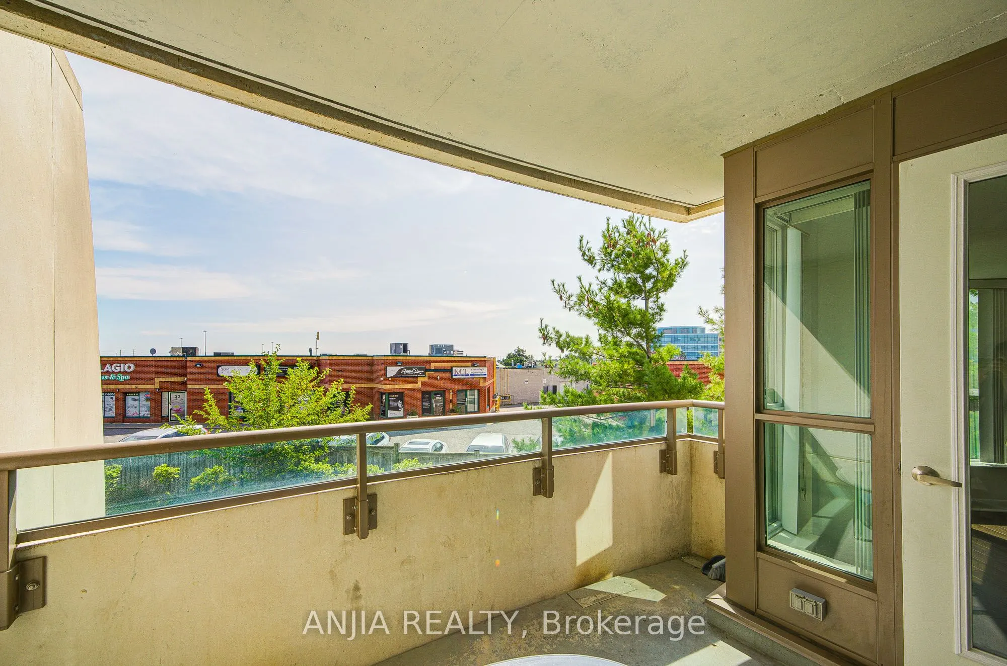 75 Norman Bethune Avenue, #210