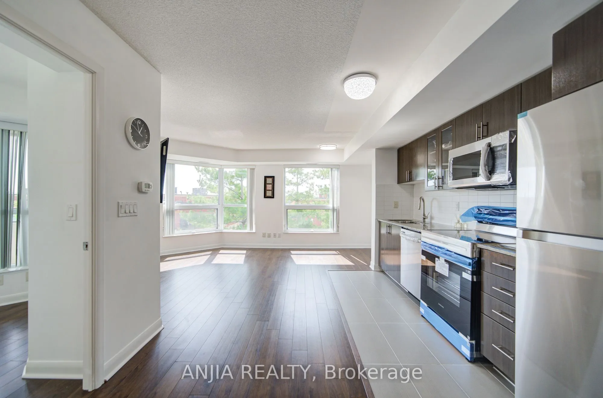 75 Norman Bethune Avenue, #210
