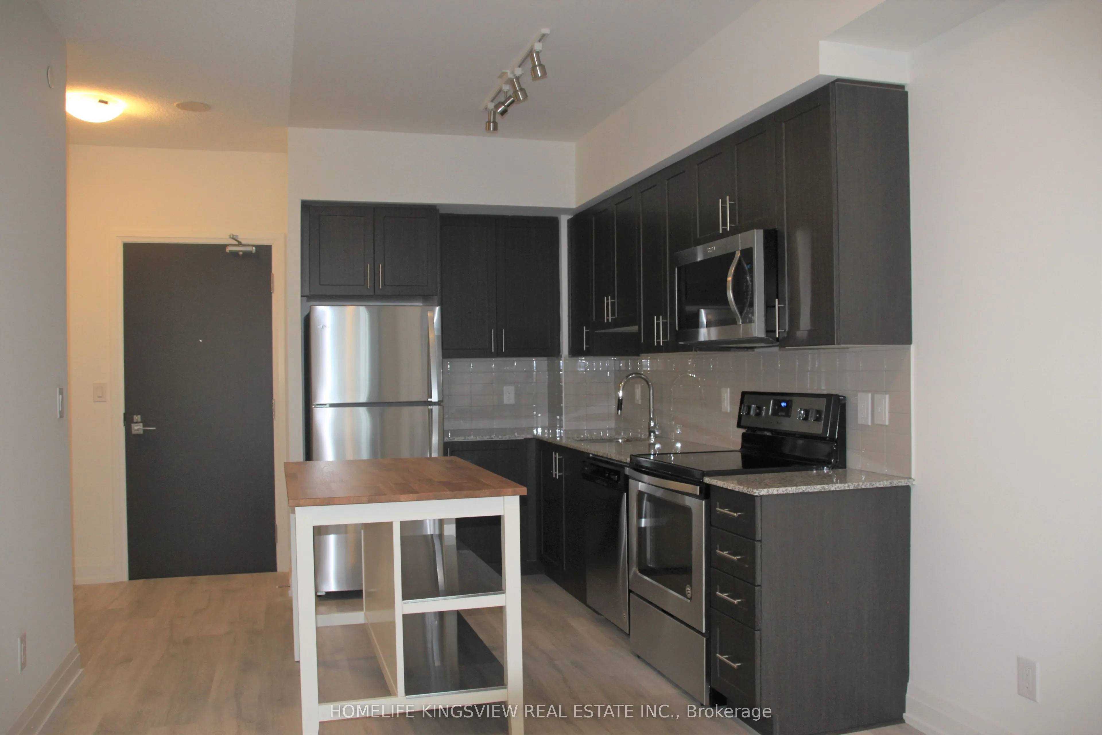 3600 Highway 7, #504