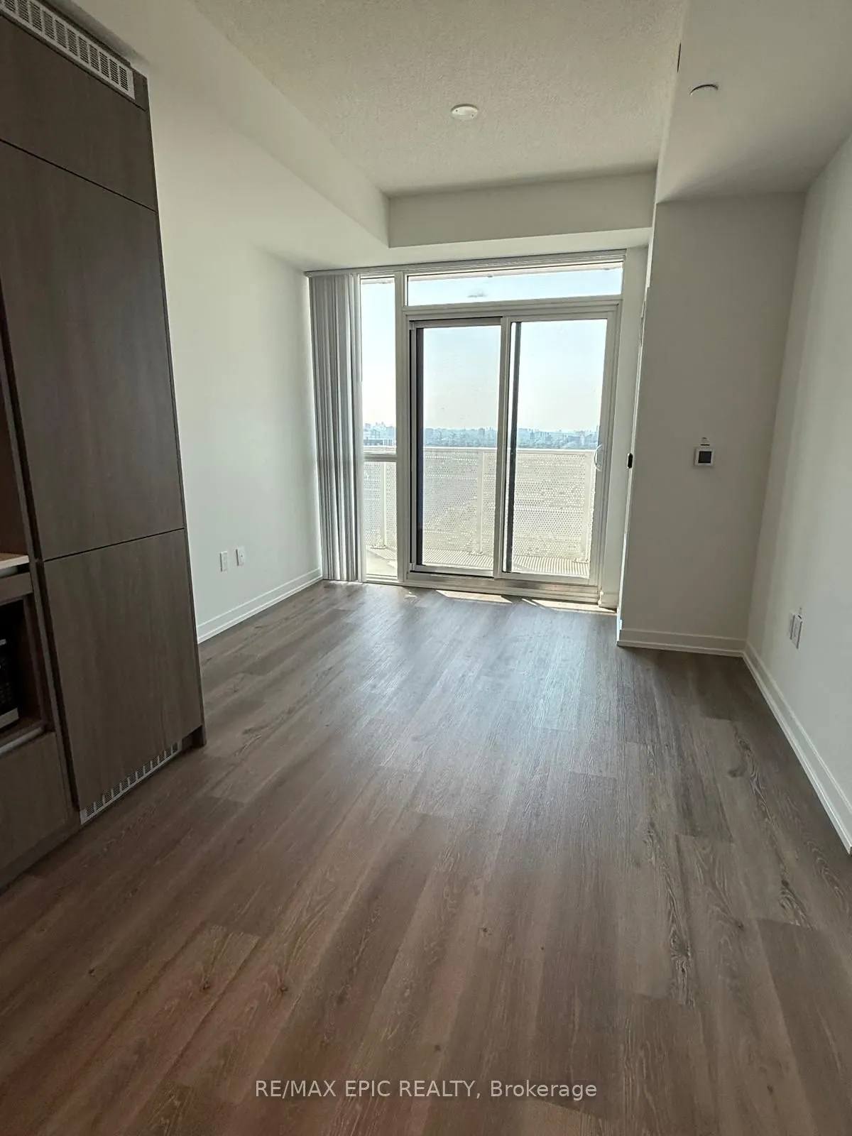 28 Interchange Way, ##2312