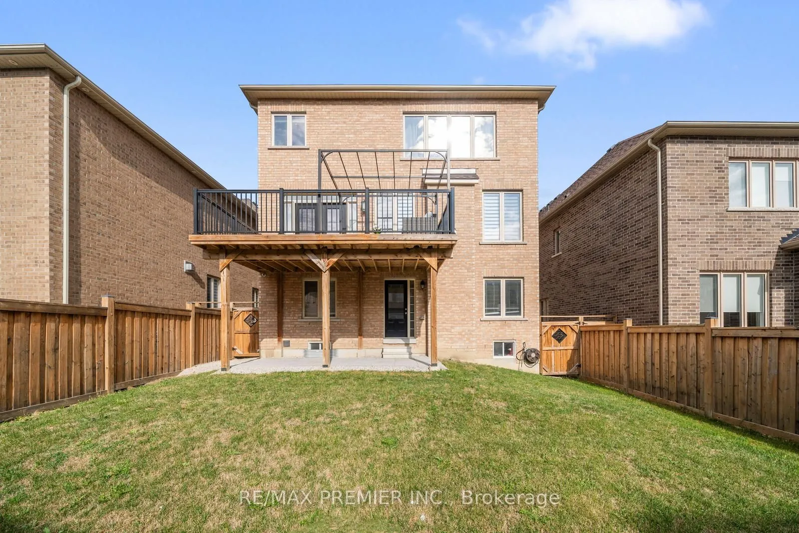 30 Bannockburn Drive