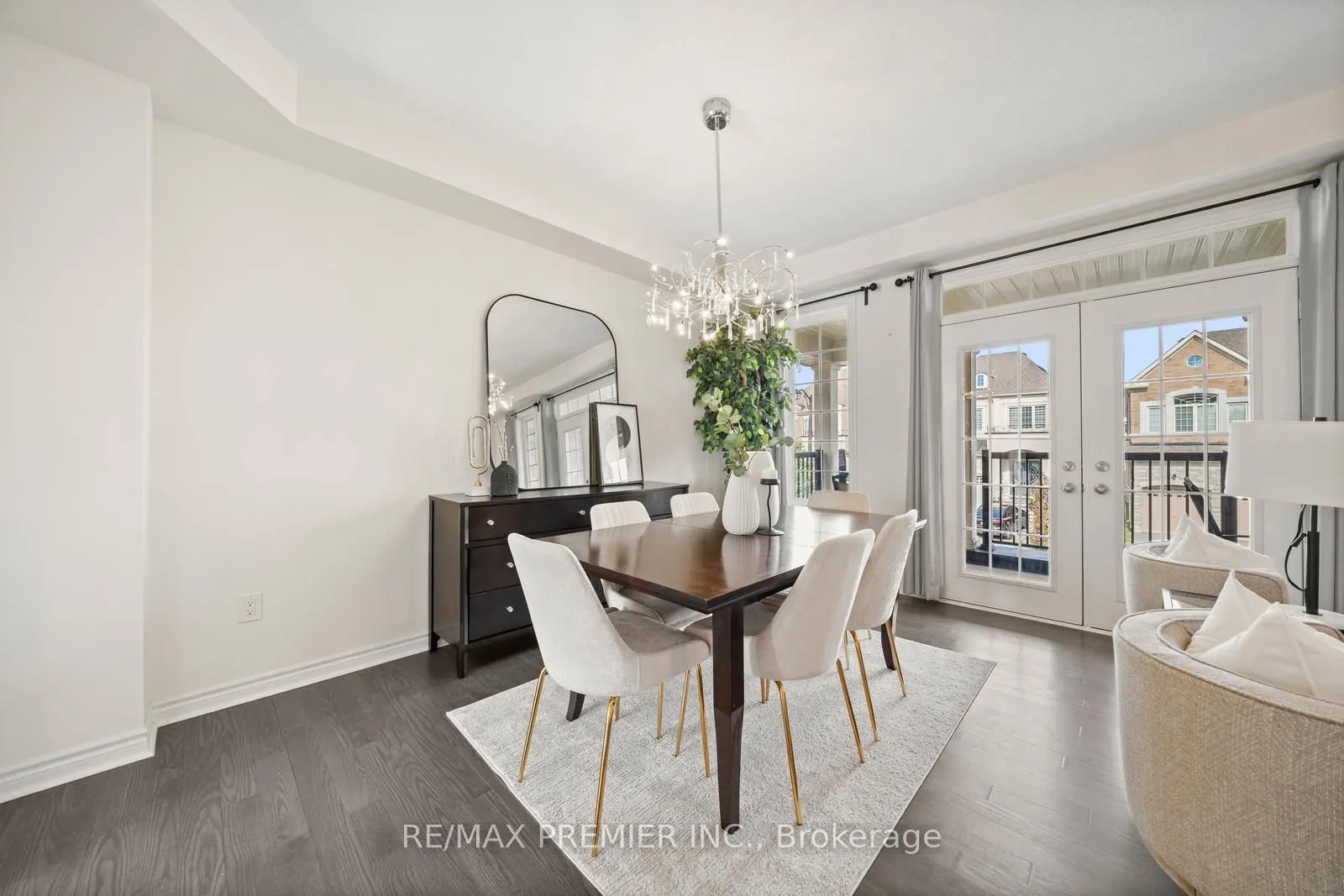 30 Bannockburn Drive