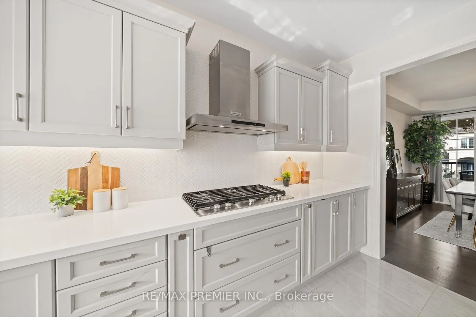 30 Bannockburn Drive