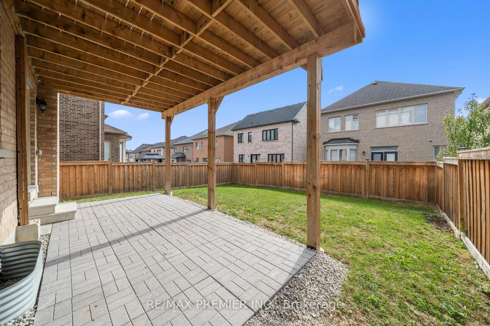 30 Bannockburn Drive
