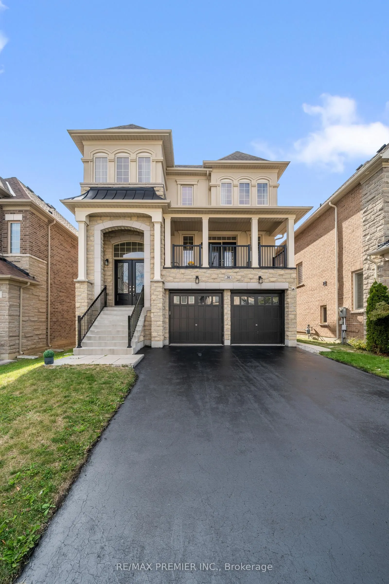 30 Bannockburn Drive