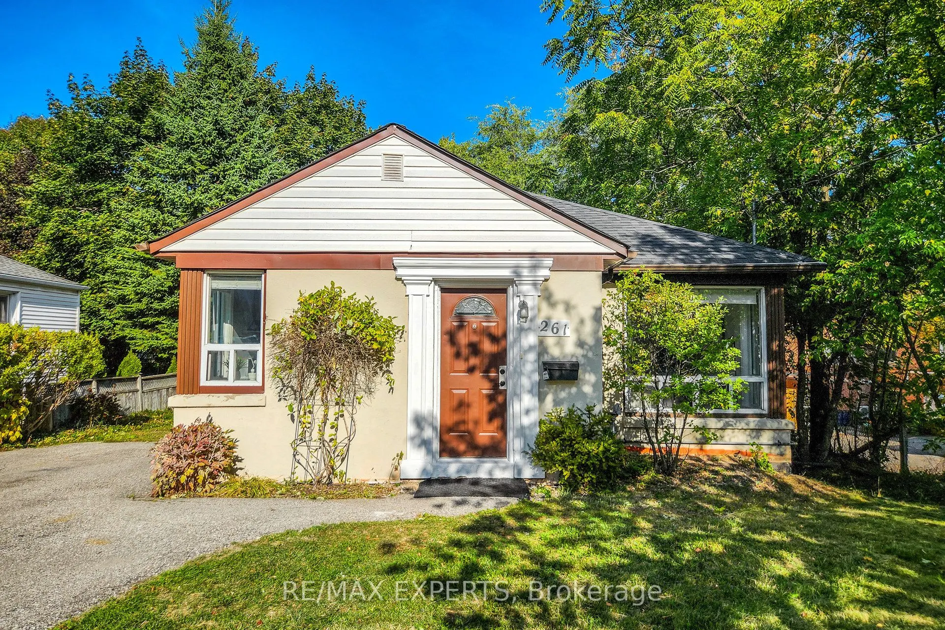 261 Helmer Avenue