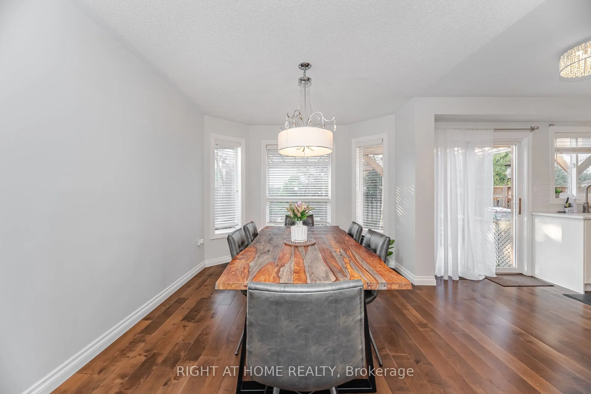 1186 Andrade Lane