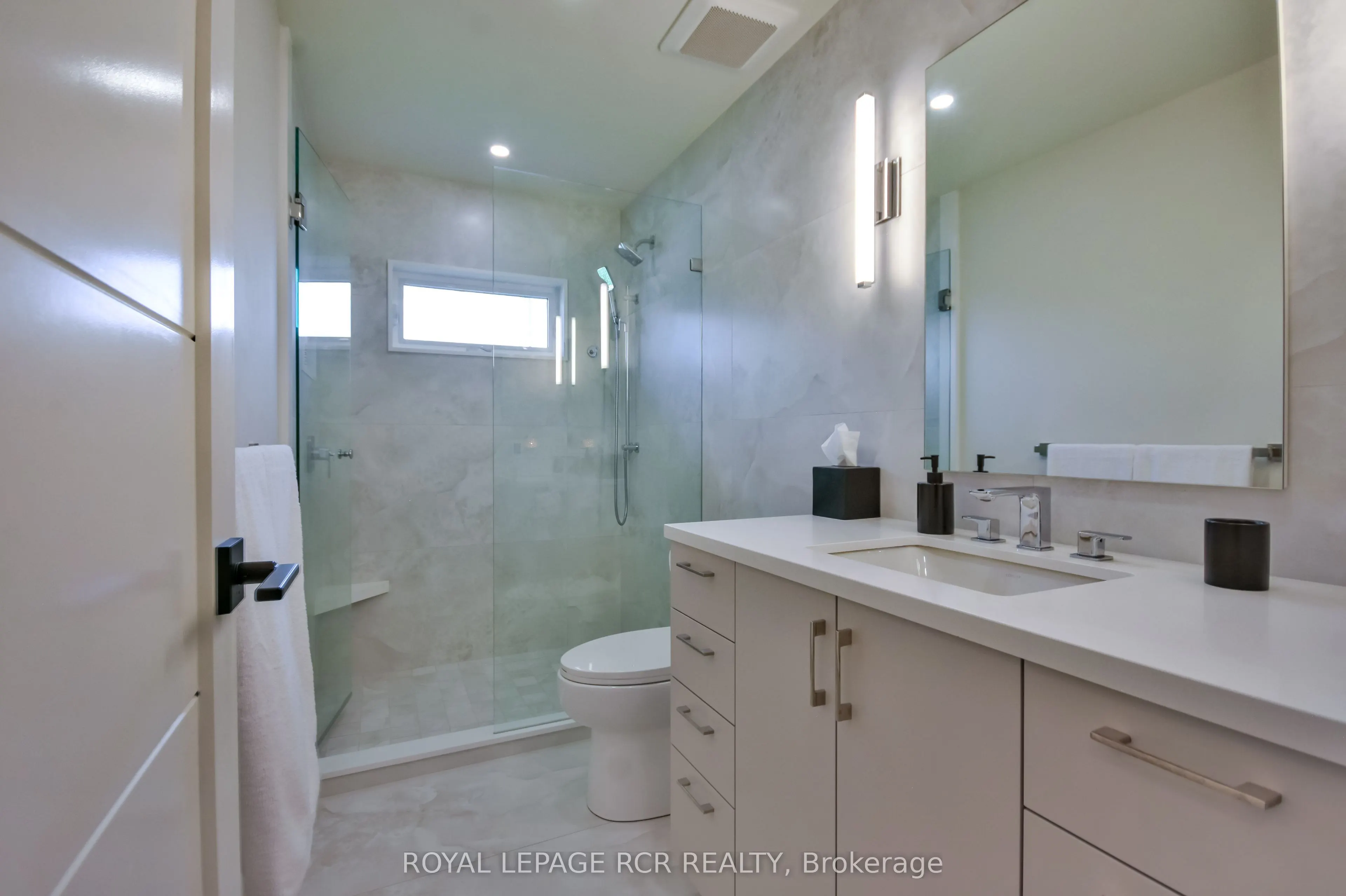 2075 Gilford Road