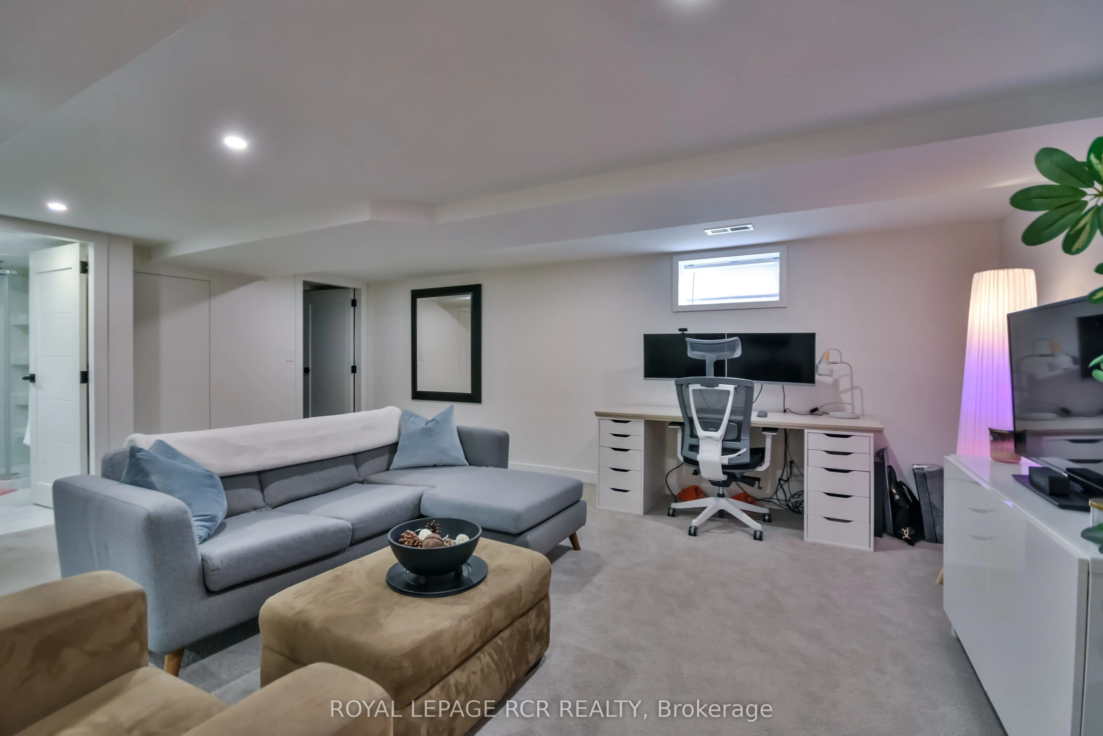 2075 Gilford Road