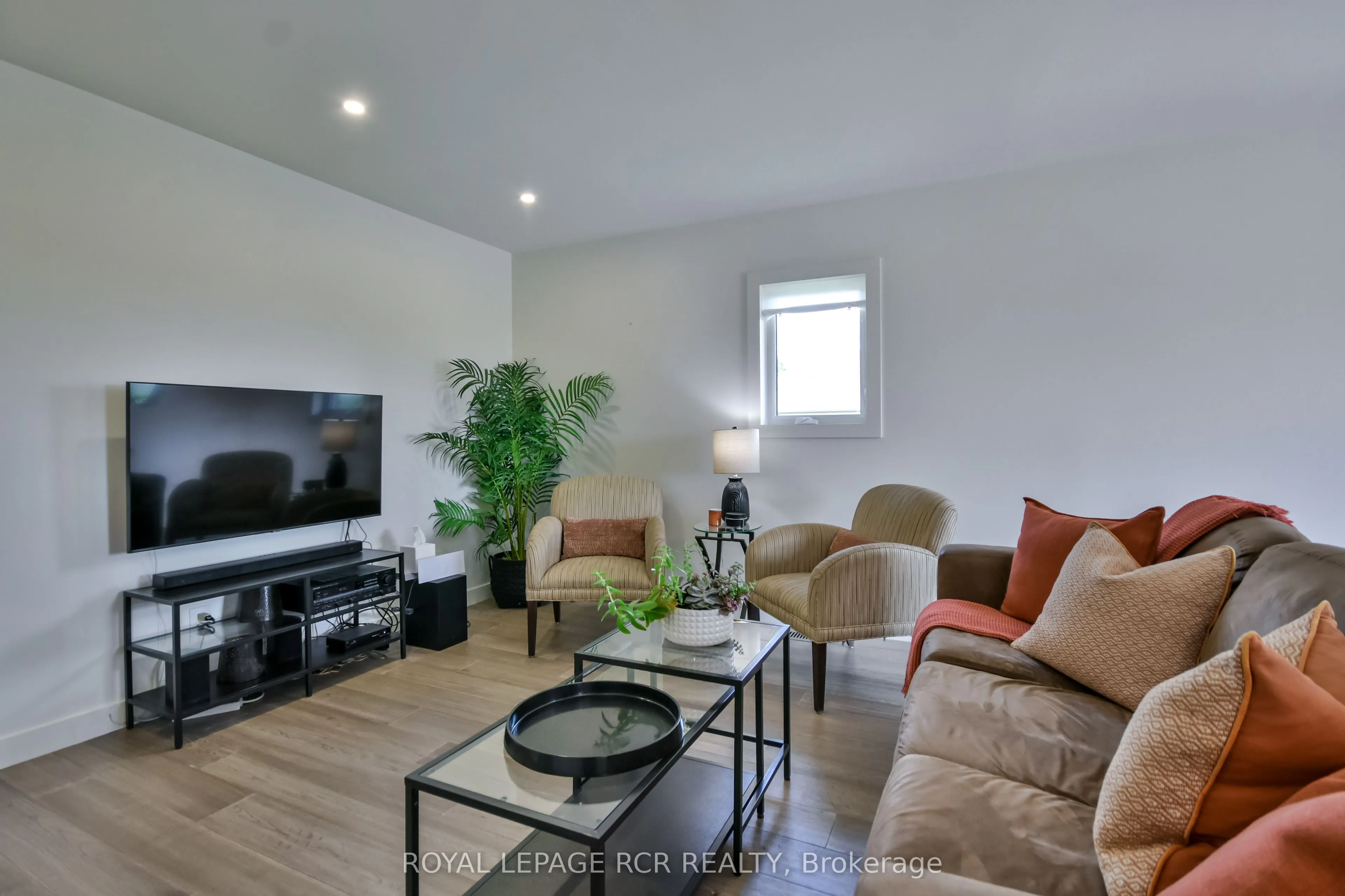 2075 Gilford Road