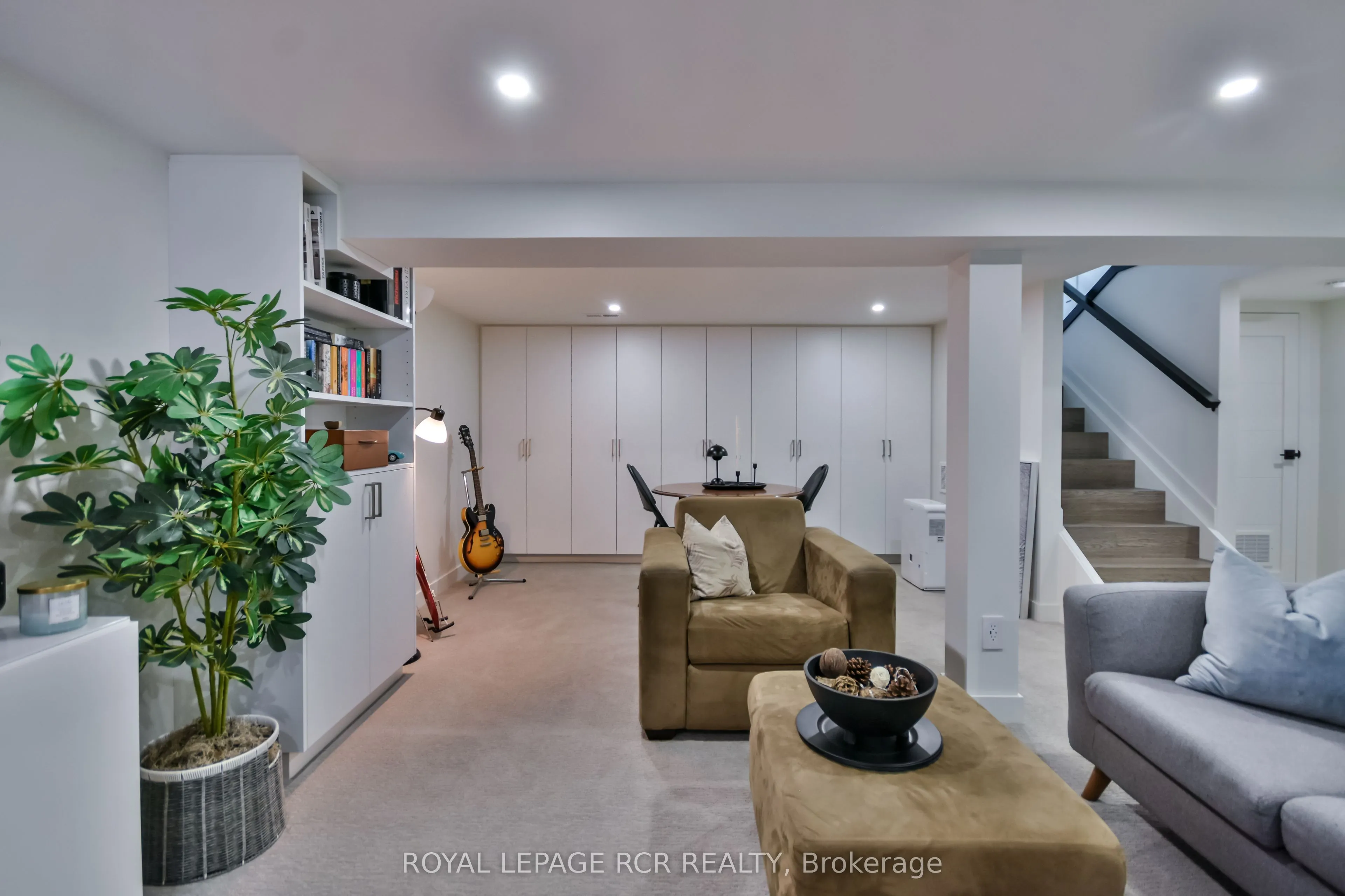 2075 Gilford Road