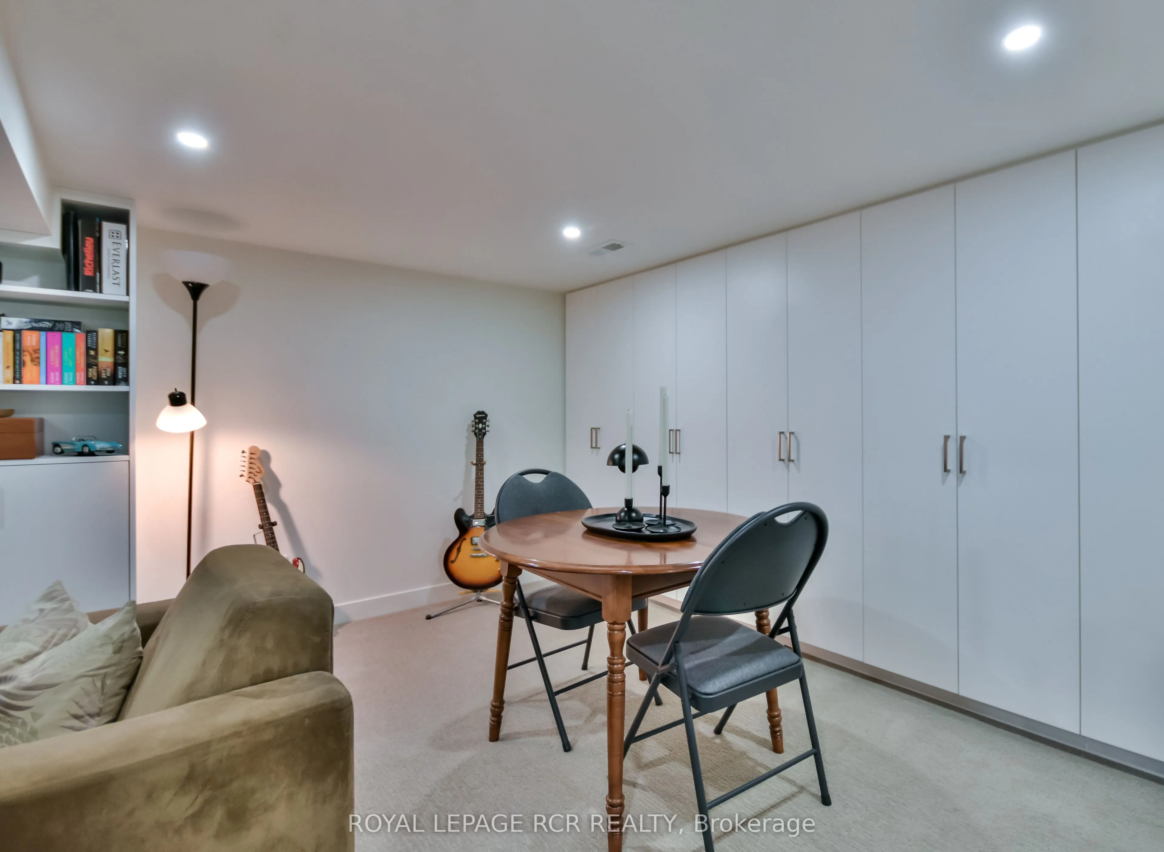 2075 Gilford Road